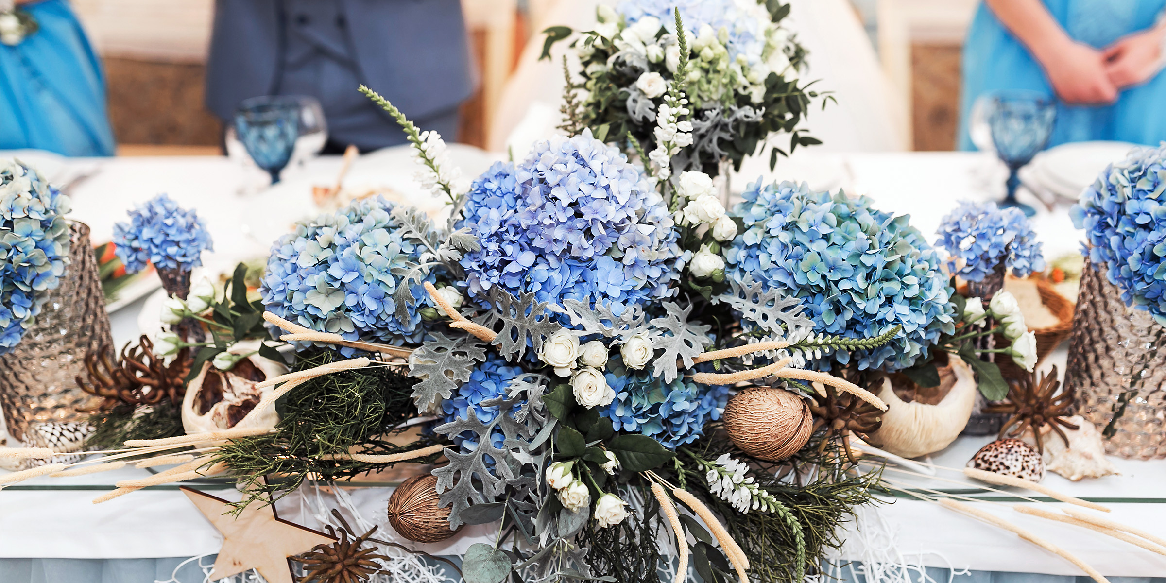 Flowers at a wedding | Source: Freepik