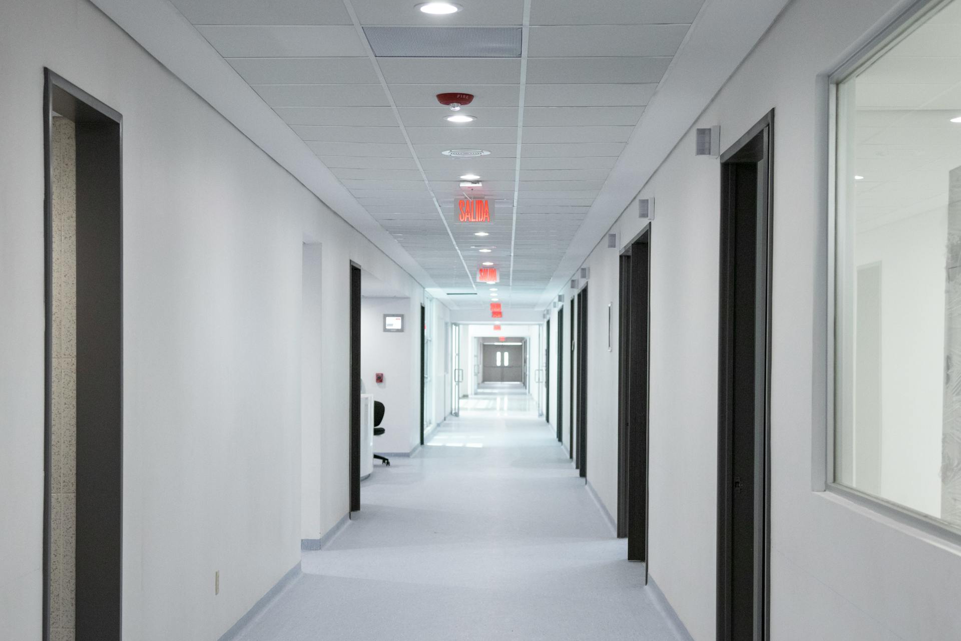 A hospital hallway | Source: Pexels