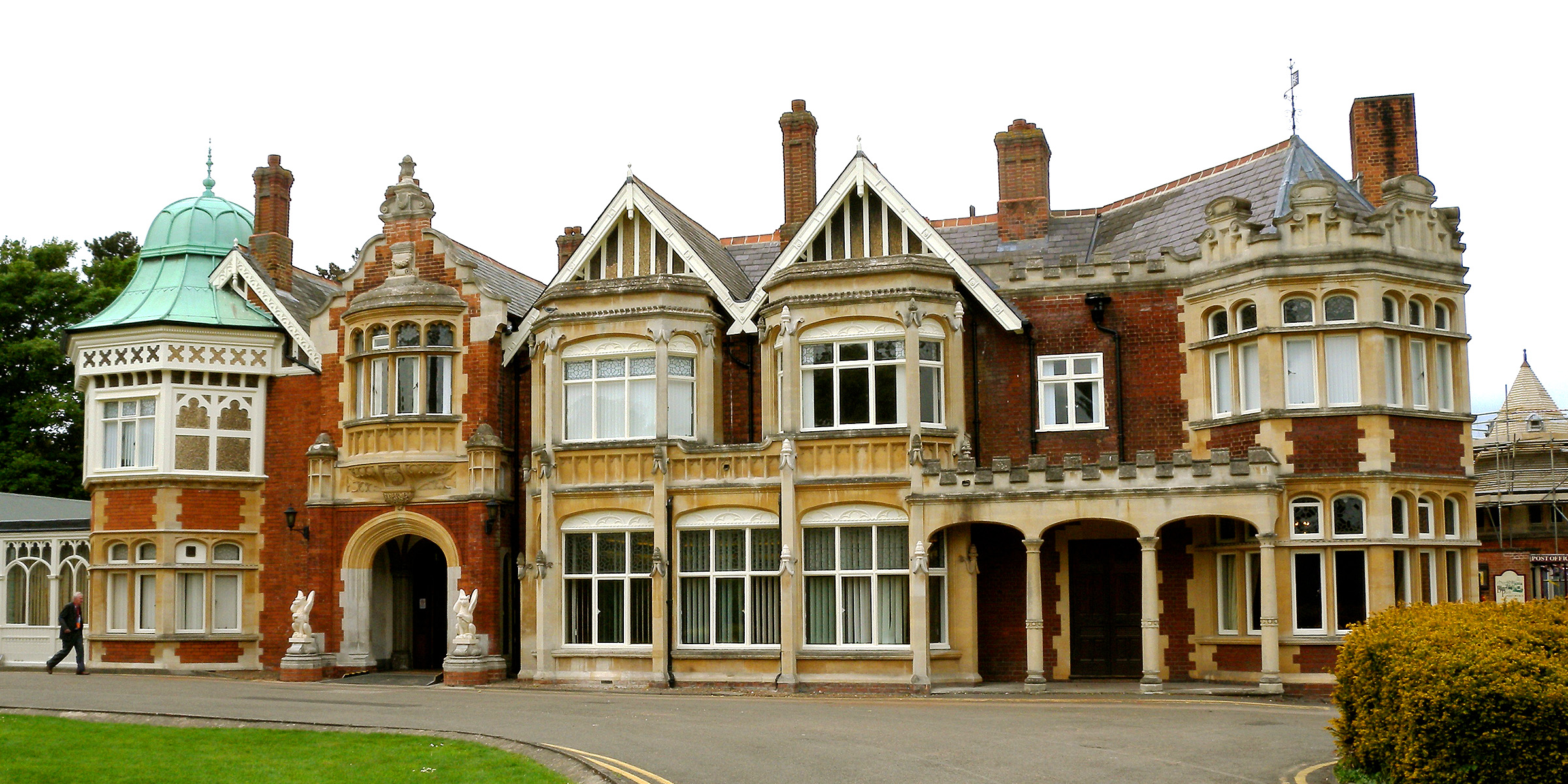 A mansion | Source: Flickr