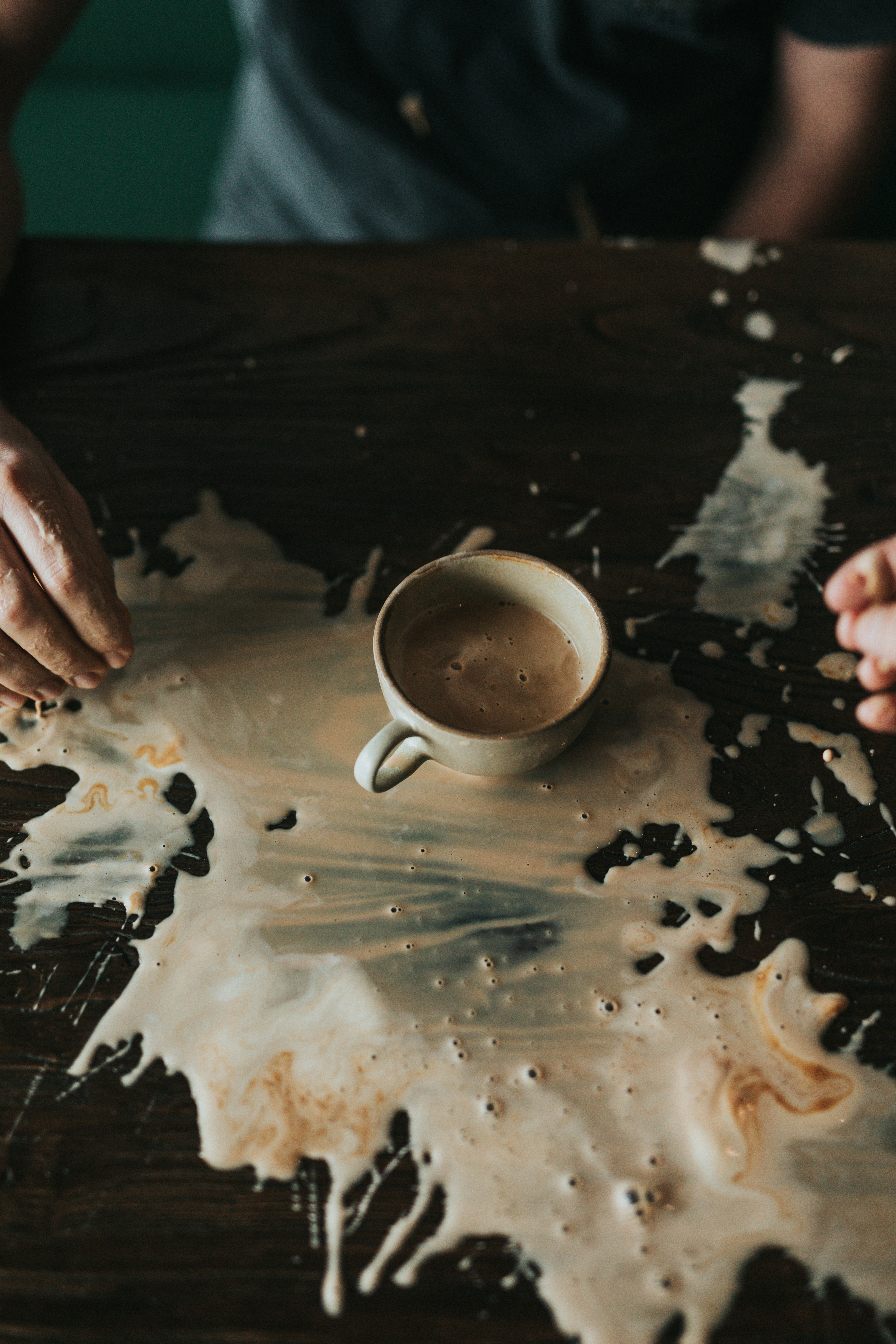 A spilled coffee | Source: Unsplash