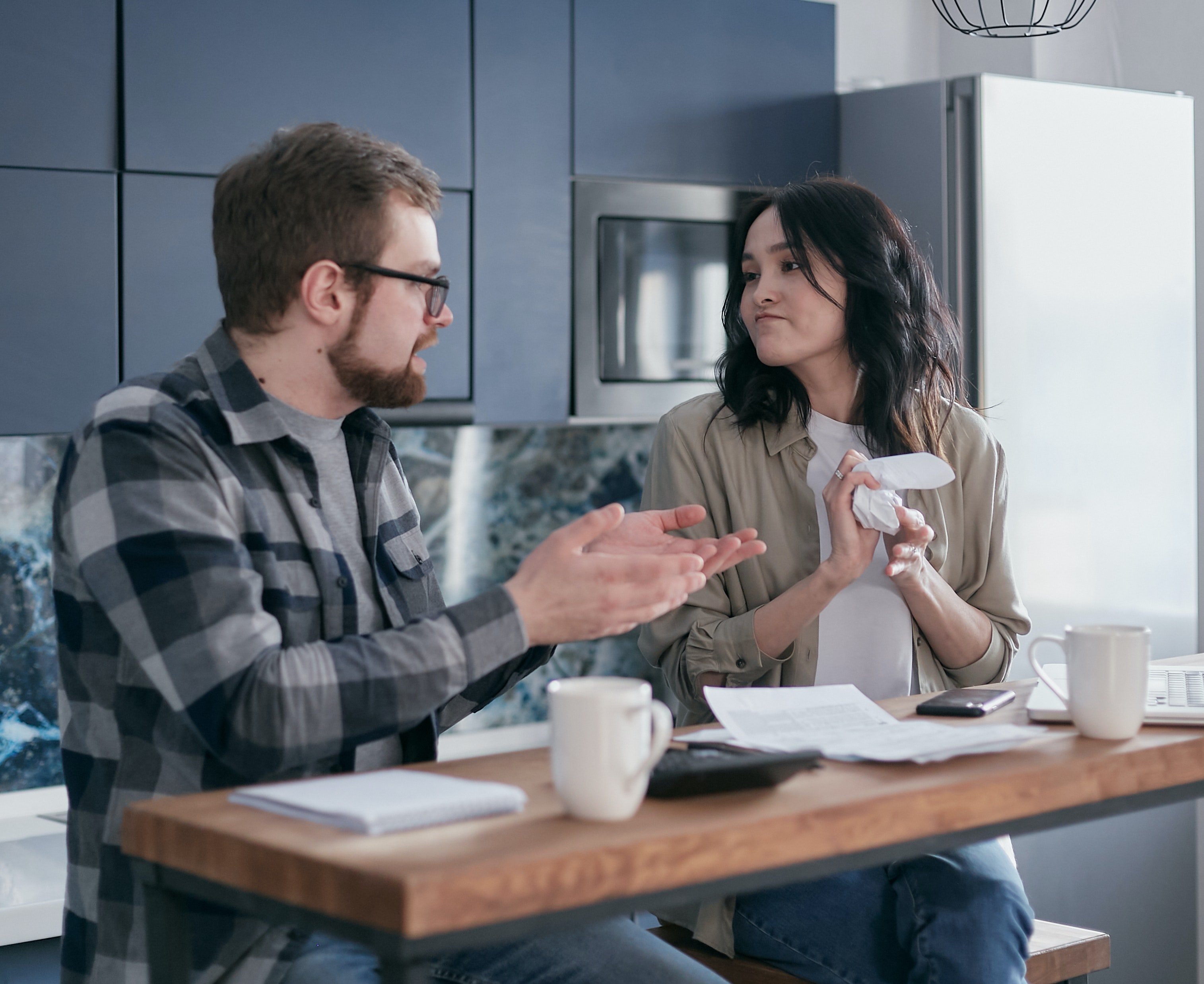 Amanda and Dylan often quarreled over their house construction. | Source: Pexels