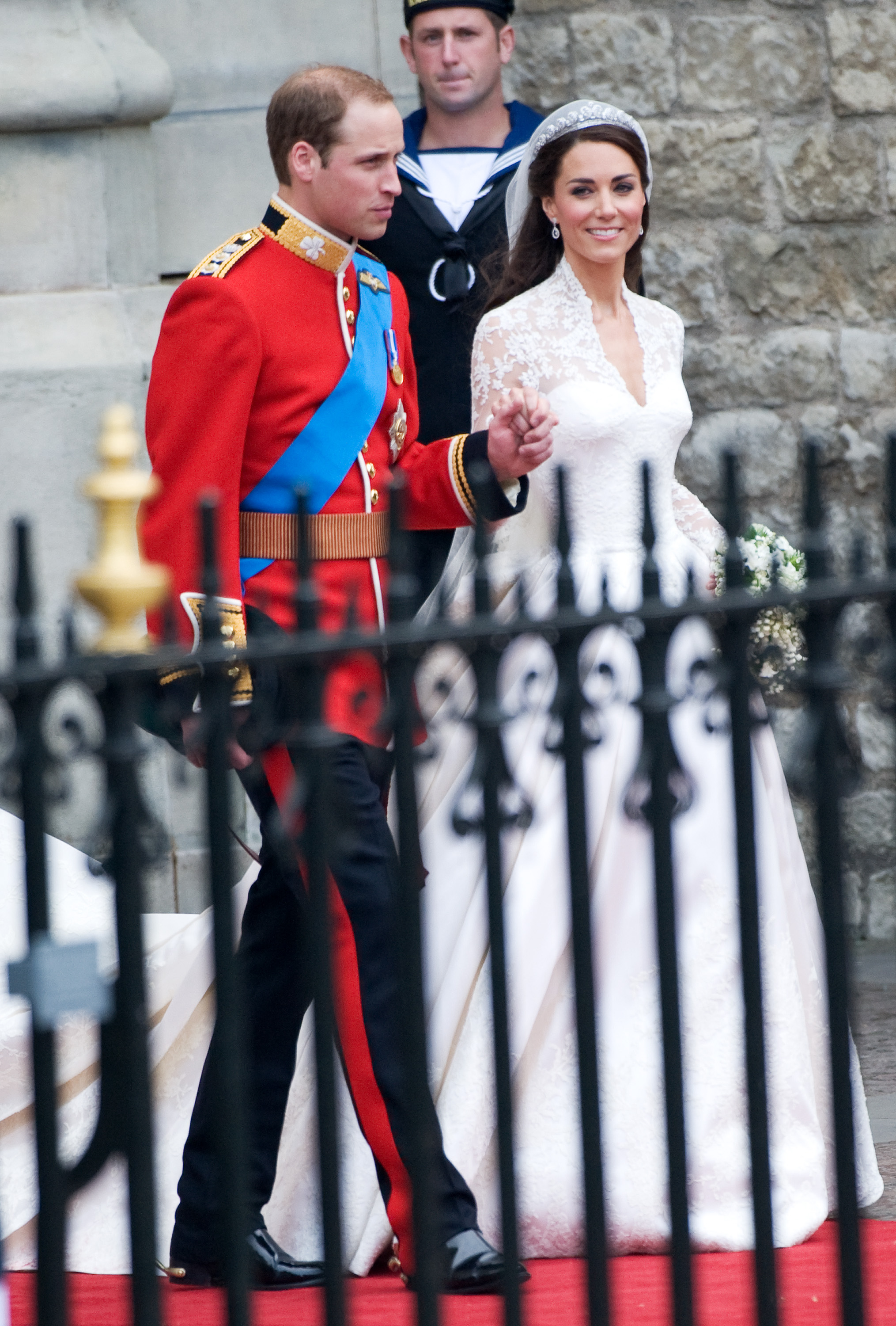Catherine, Duchess of Cambridge and Prince William, Duke of Cambridge leave in a carriage after their Wedding at Westminster Abbey on April 29, 2011 in London, England. | Source: Getty Images