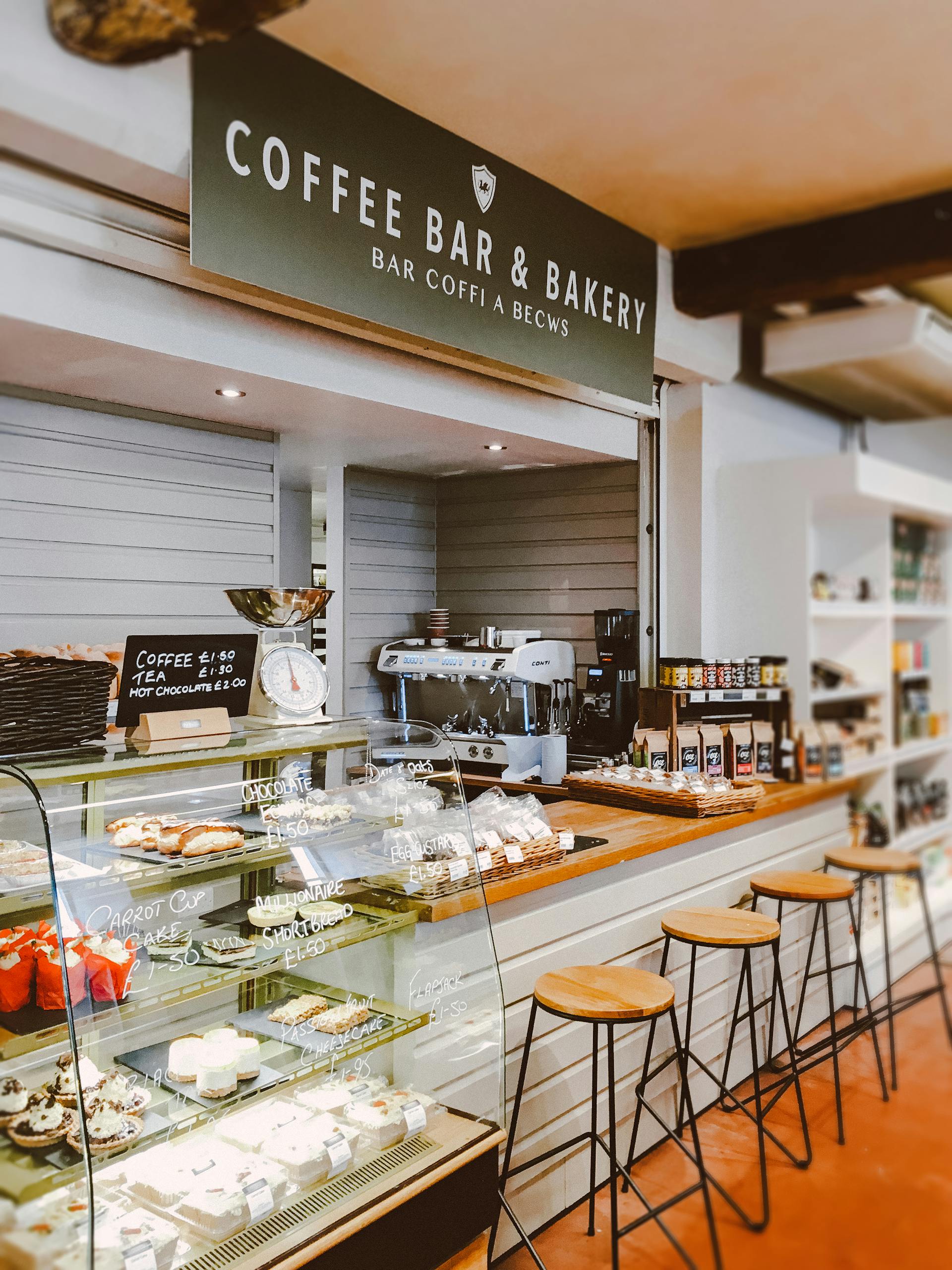 The interior of a bakery | Source: Pexels