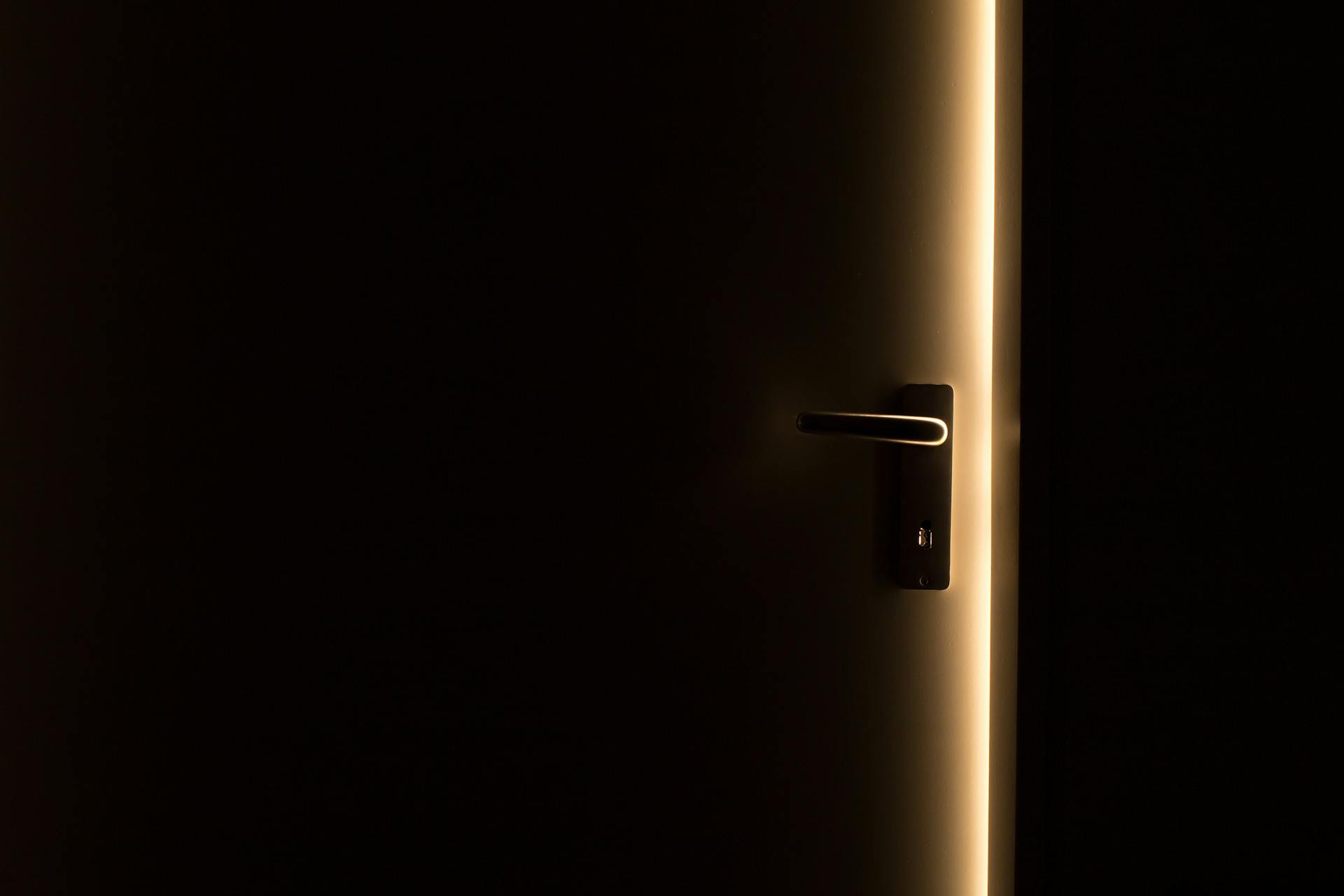 A door | Source: Pexels