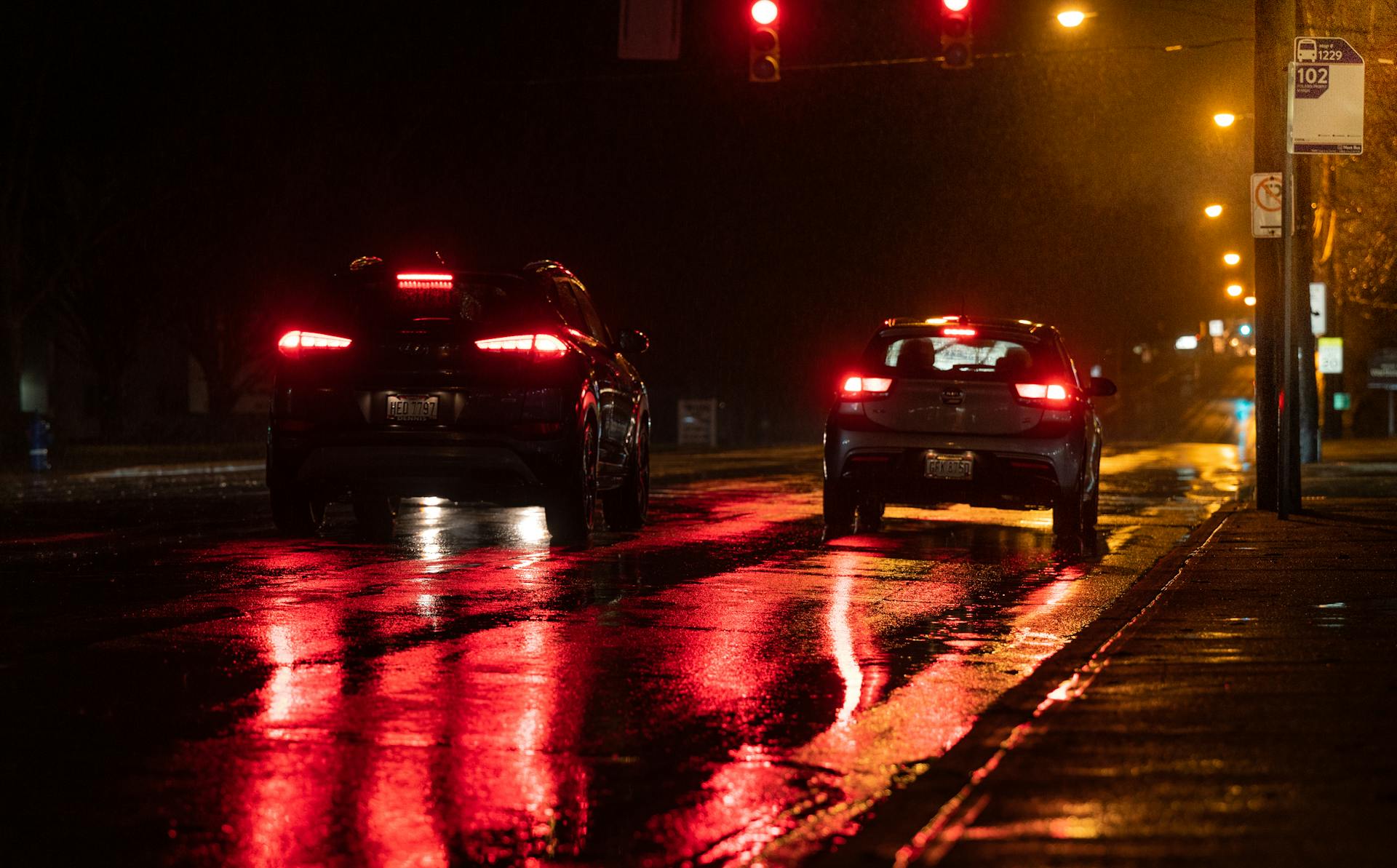 Cars on the road at night | Source: Pexels