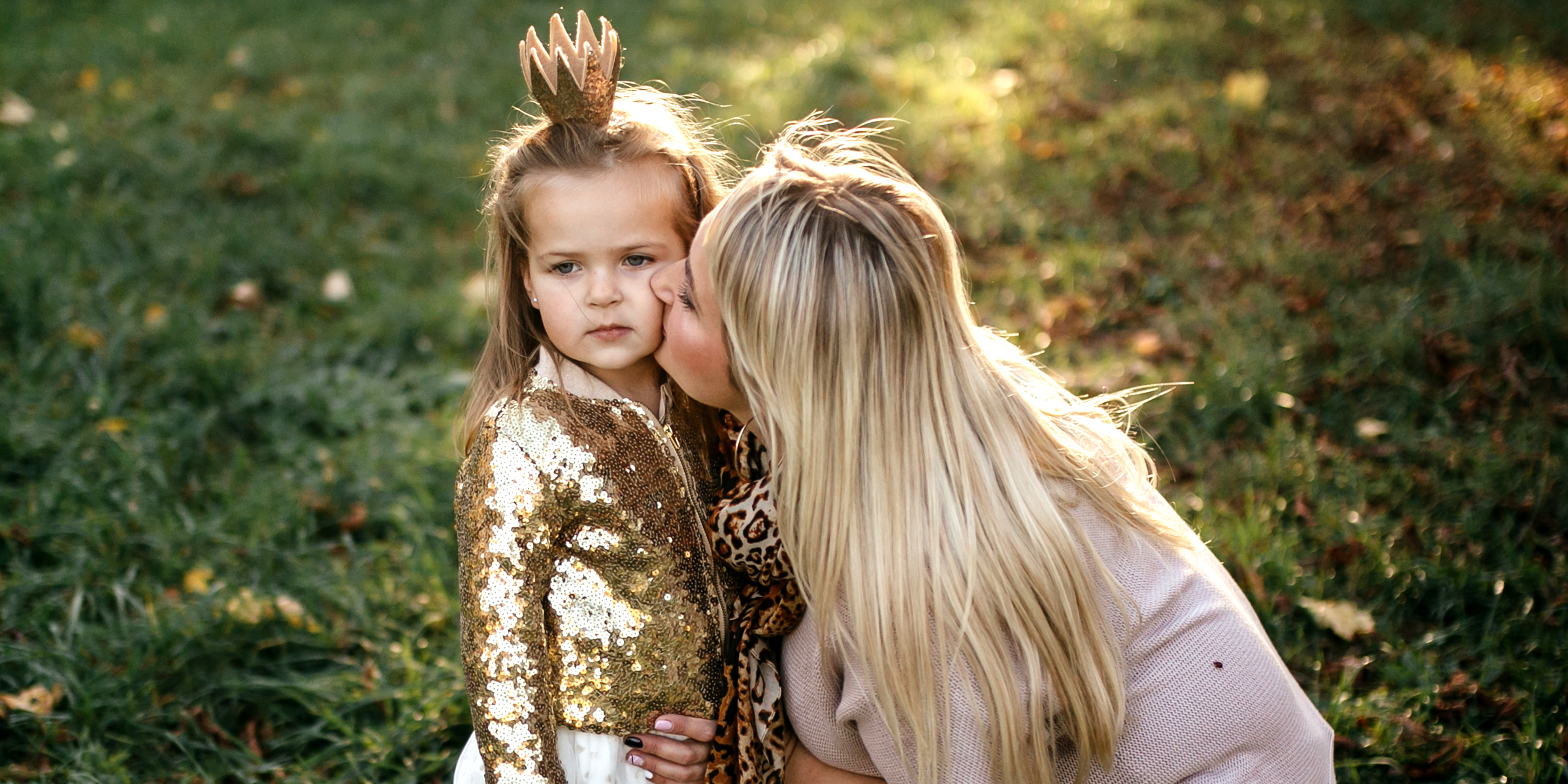 A mother and daughter duo | Source: Freepik