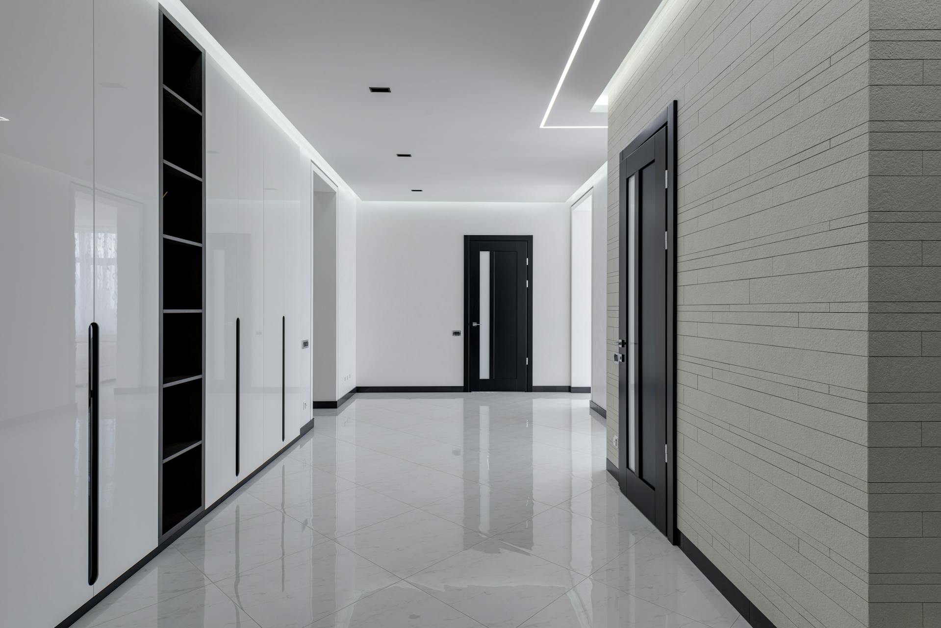 AN apartment hallway | Source: Pexels