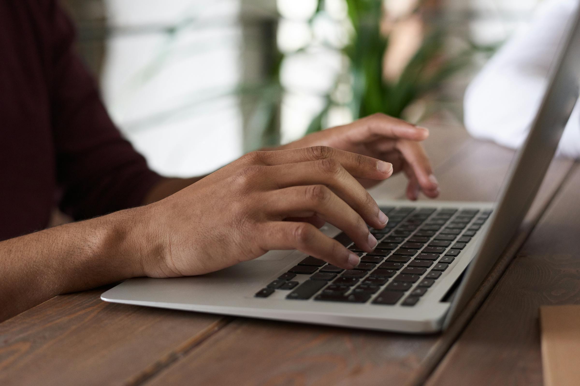 A man working on a computer | Source: Pexels