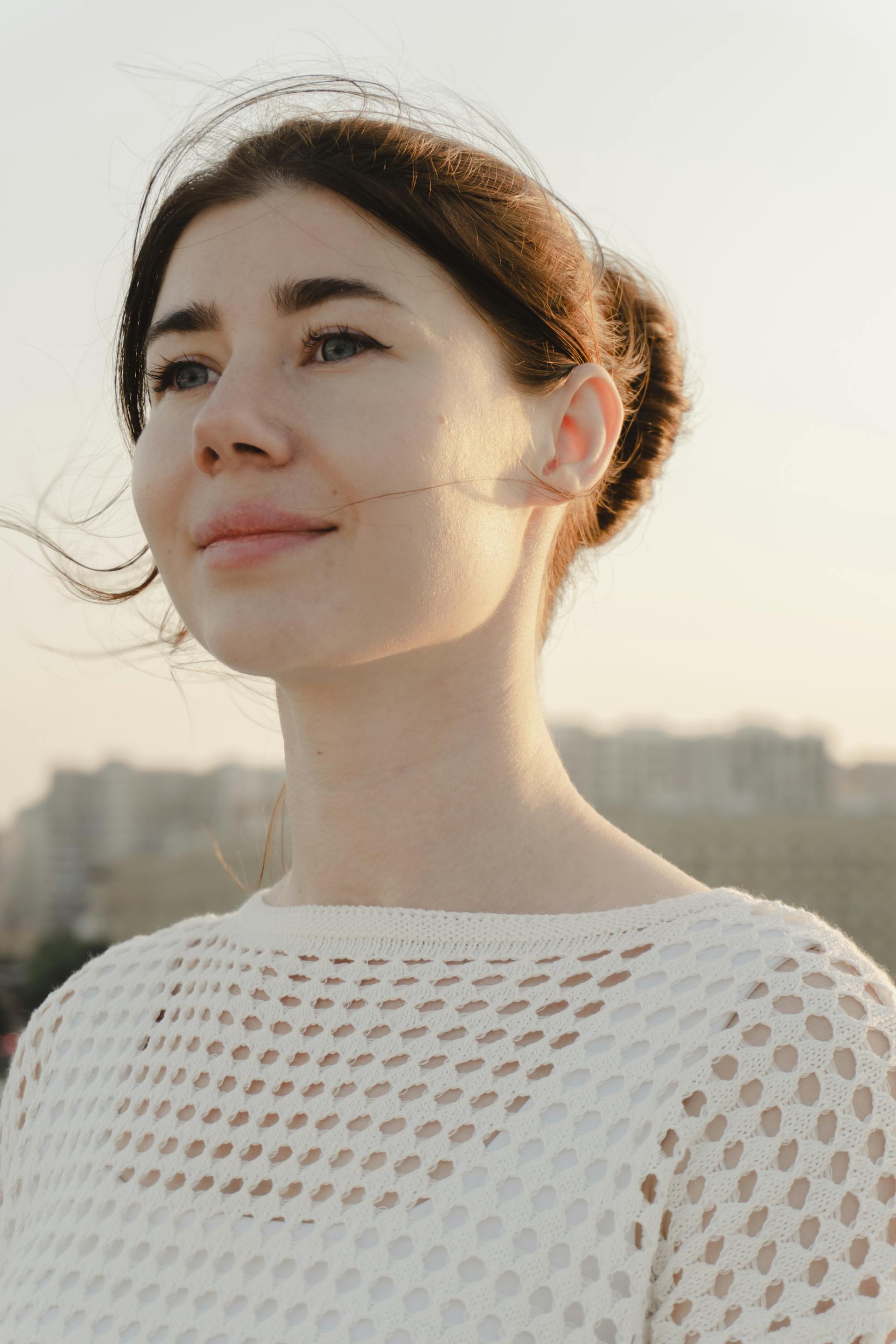 A thoughtful woman | Source: Pexels