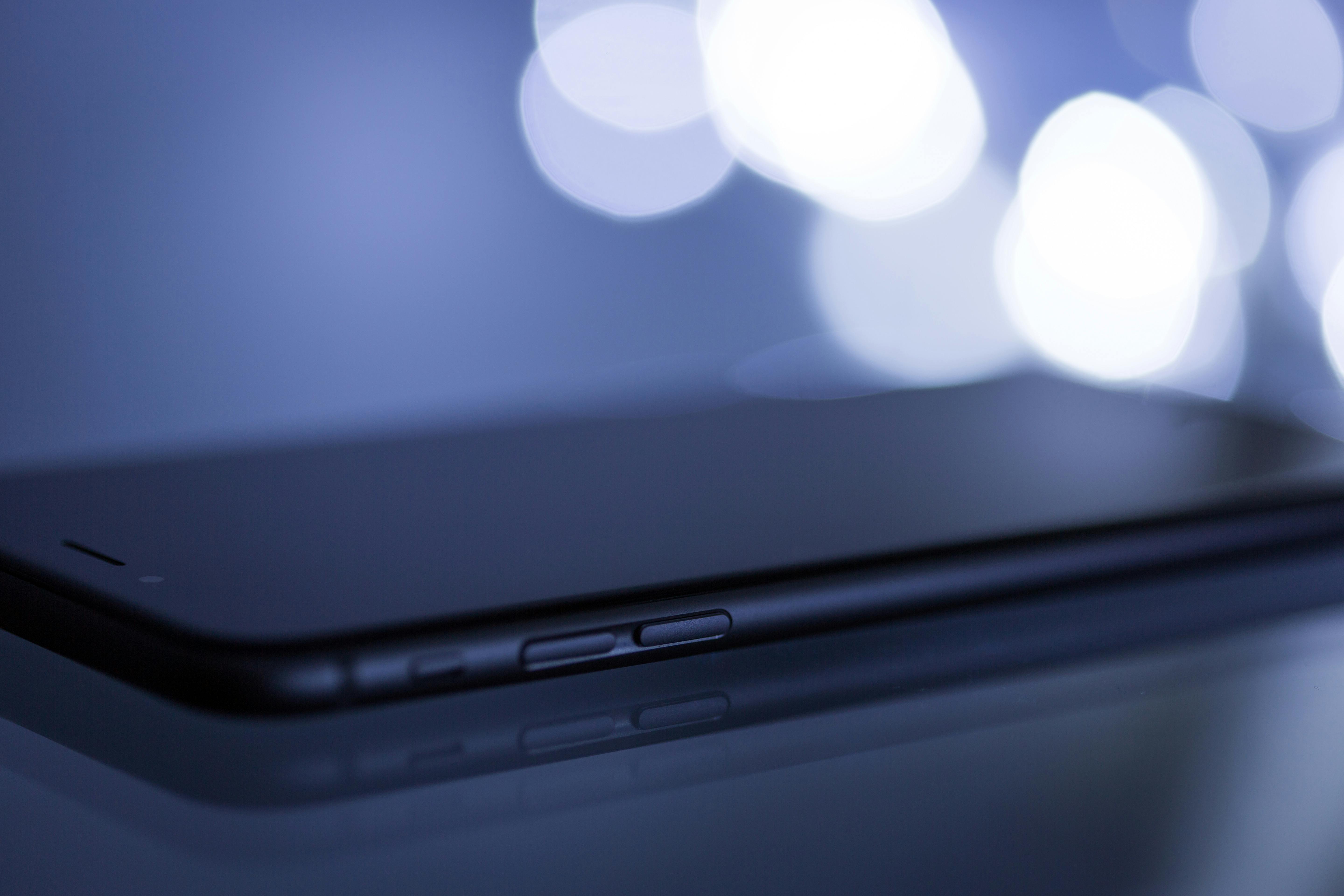 A cell phone | Source: Pexels