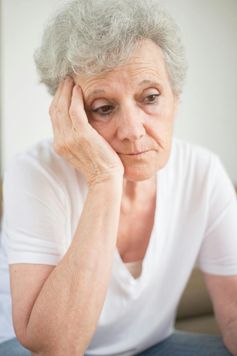 A sad elderly woman | Source: Pexels