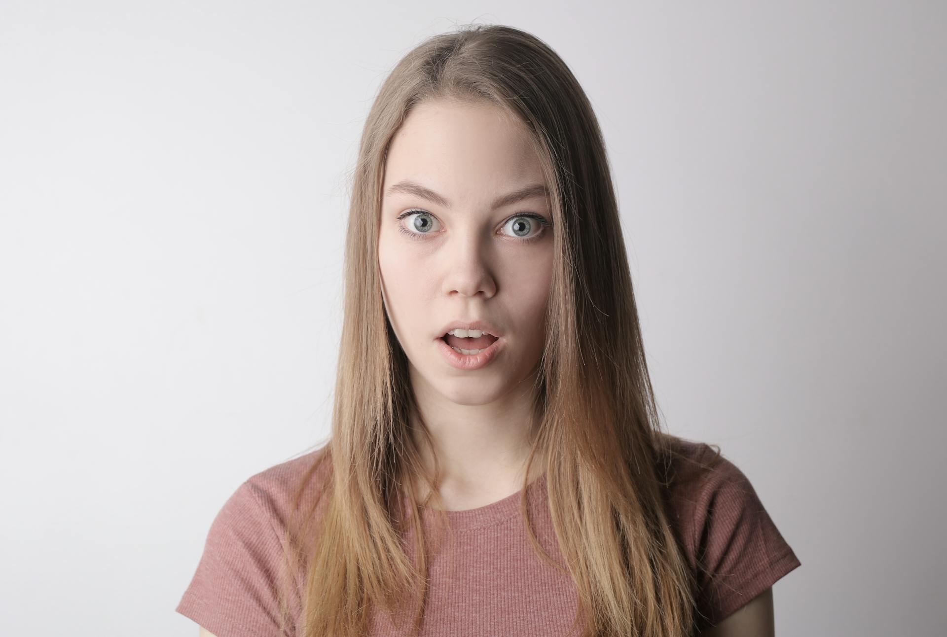 A surprised woman | Source: Pexels