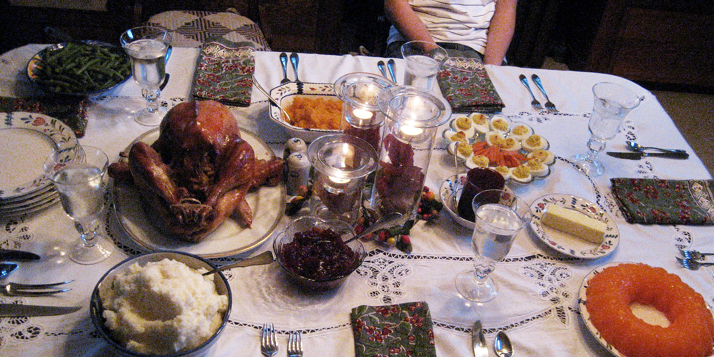 A dinner table | Source: Flickr