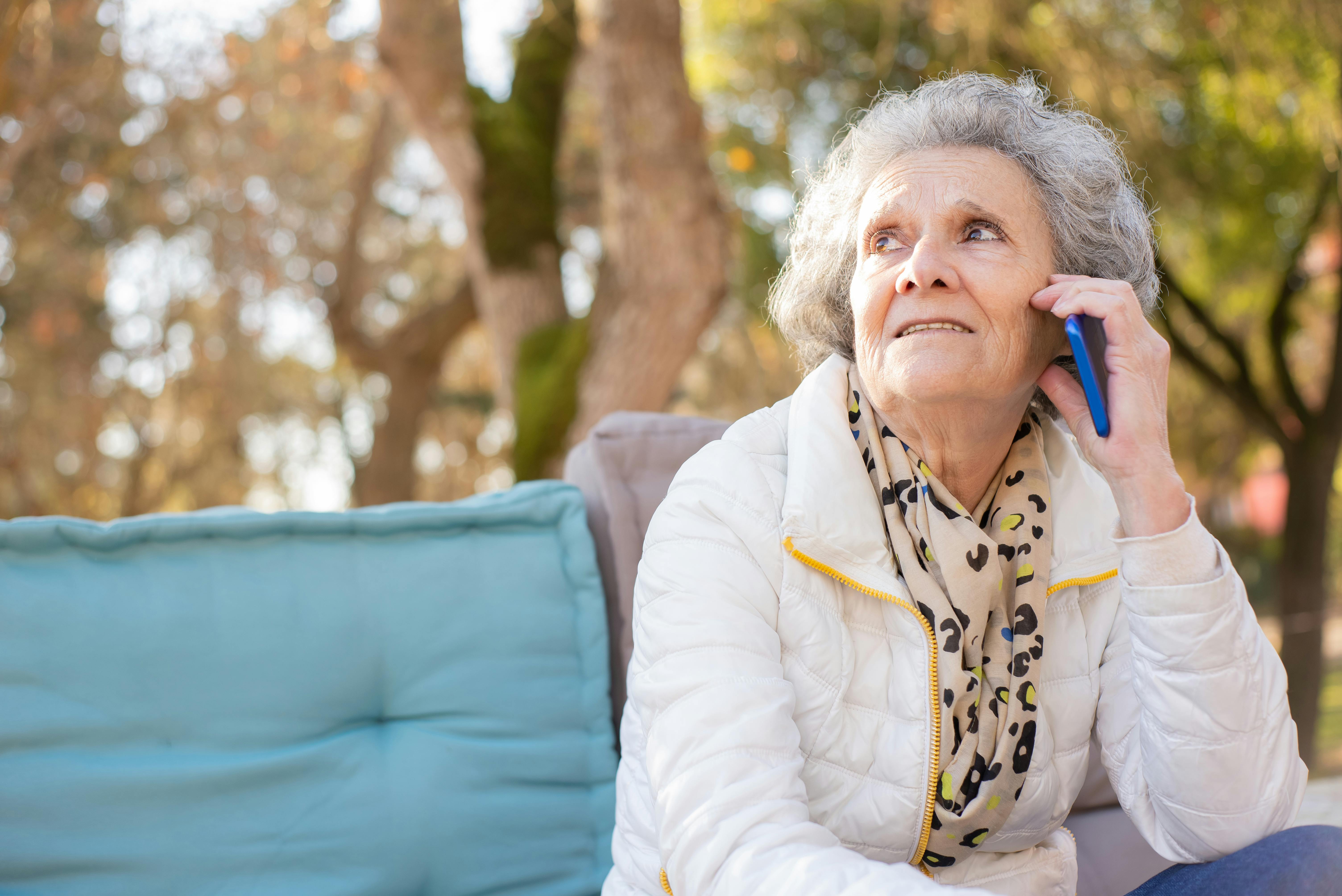 Senior woman on phone | Source: Pexels
