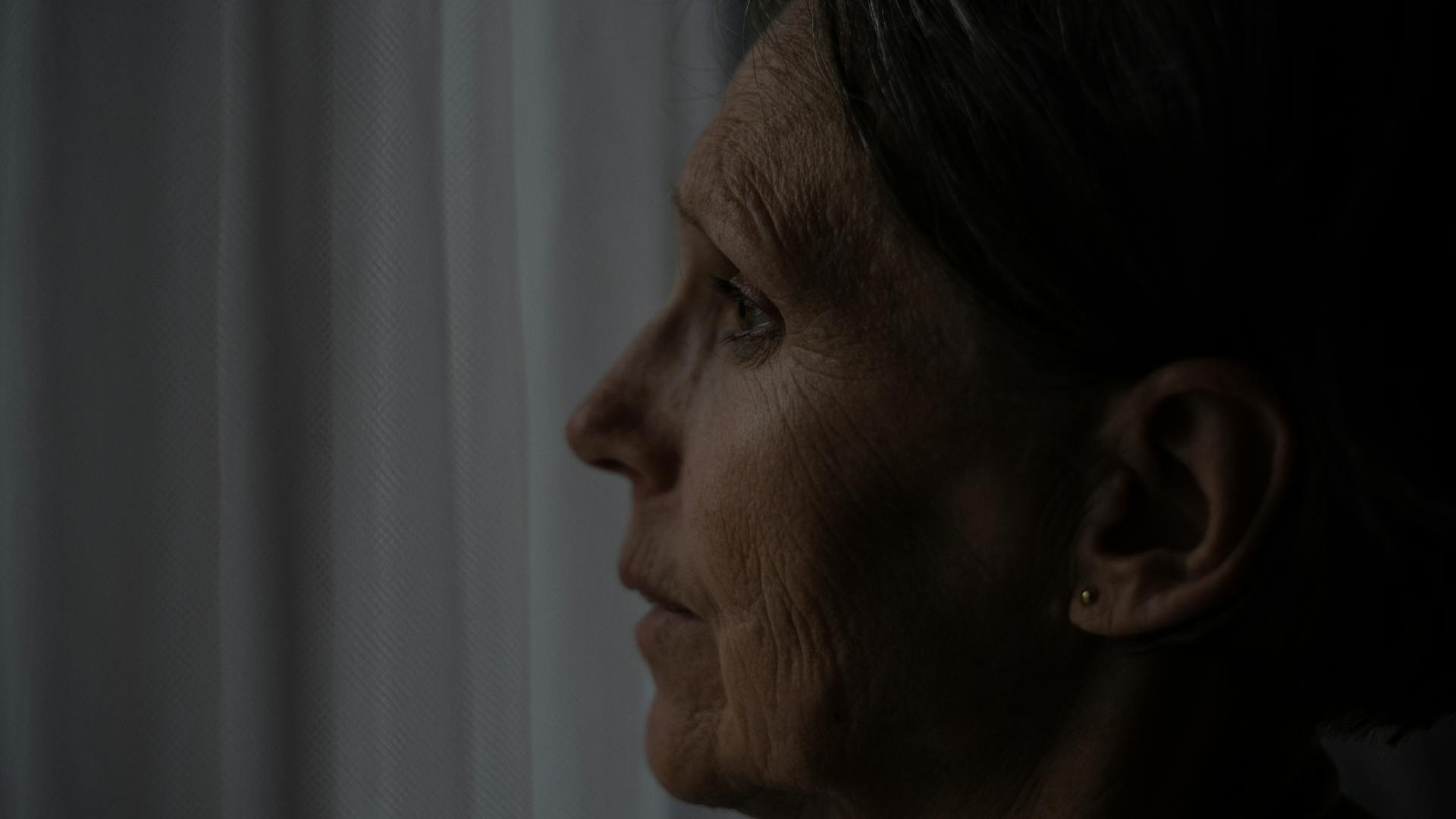 A close-up of a sad senior woman | Source: Pexels