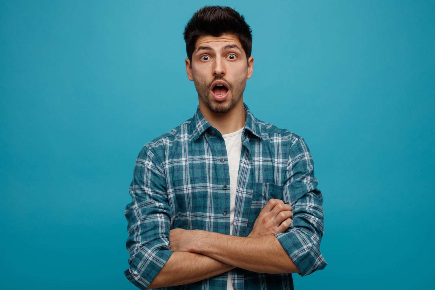 A startled man | Source: Freepik