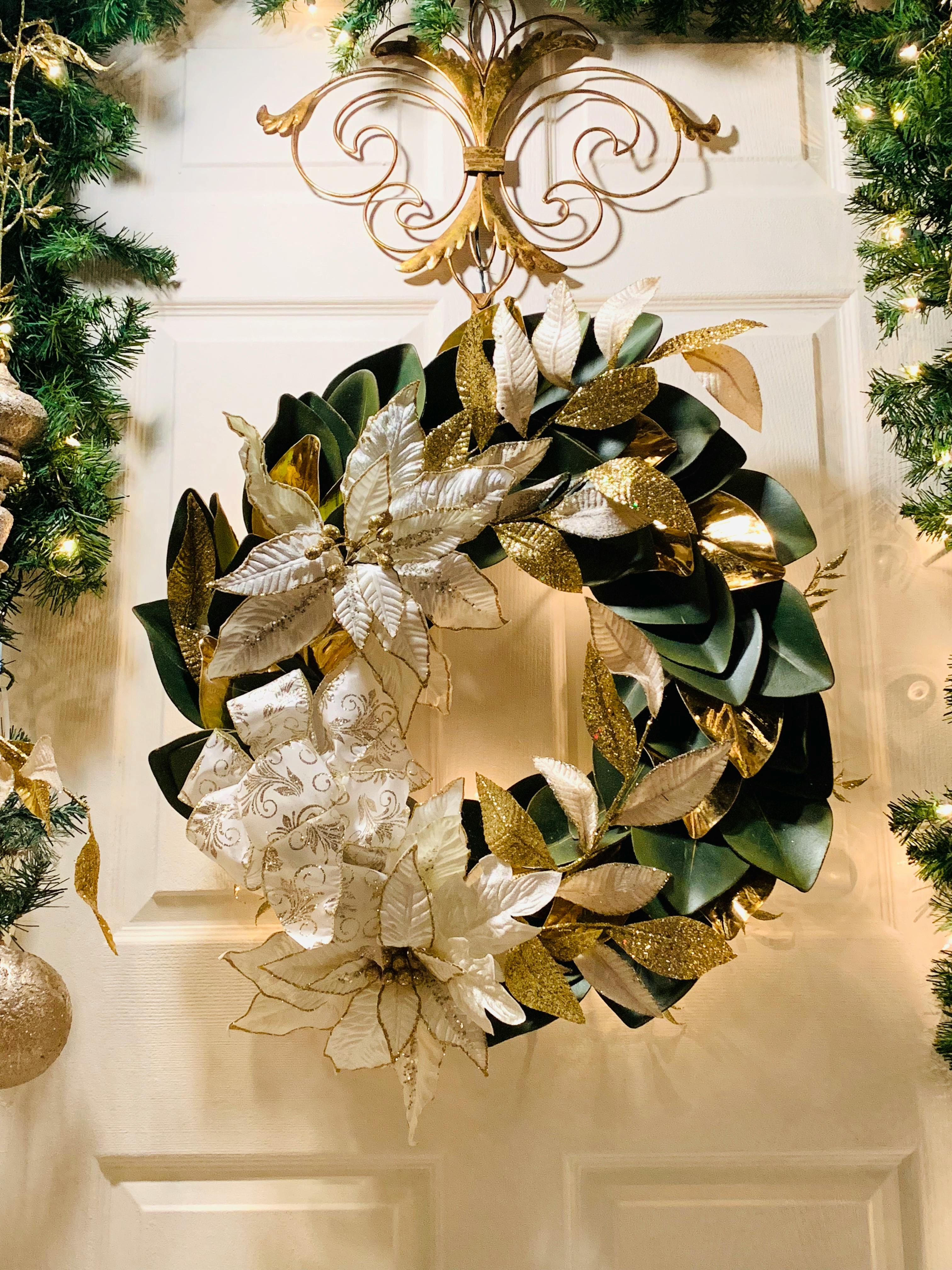 Holiday decorations | Source: Pexels