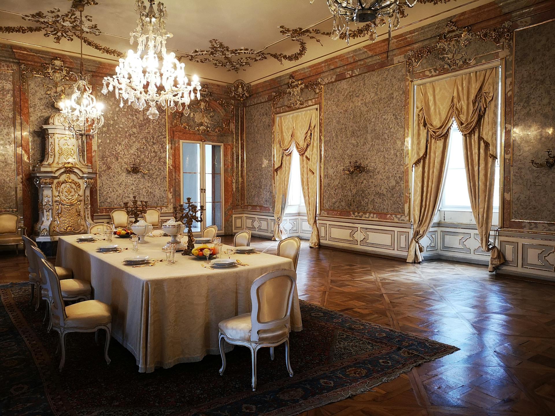 A luxurious dining room | Source: Pexels