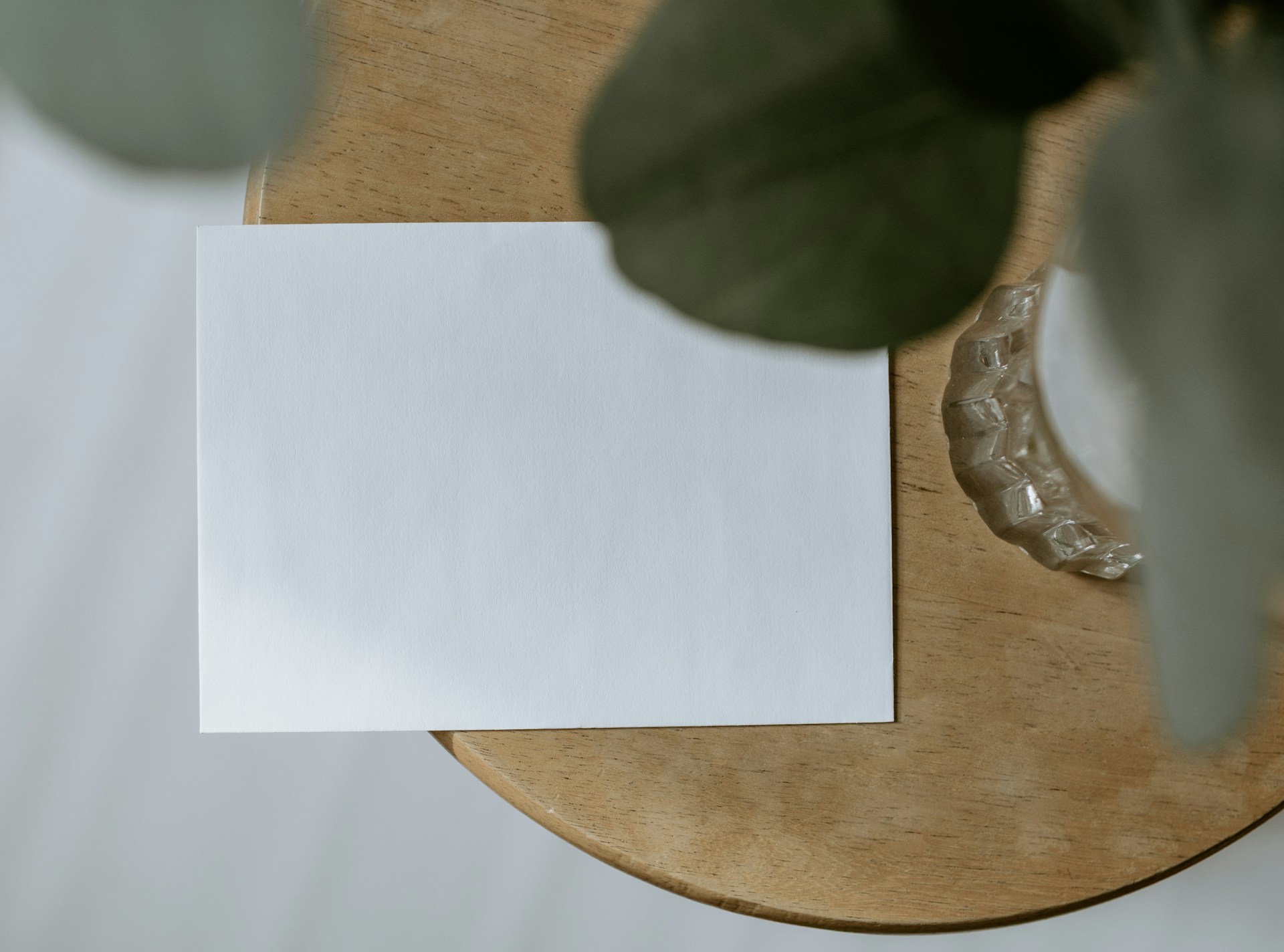 A sheet of paper on the table | Source: Unsplash