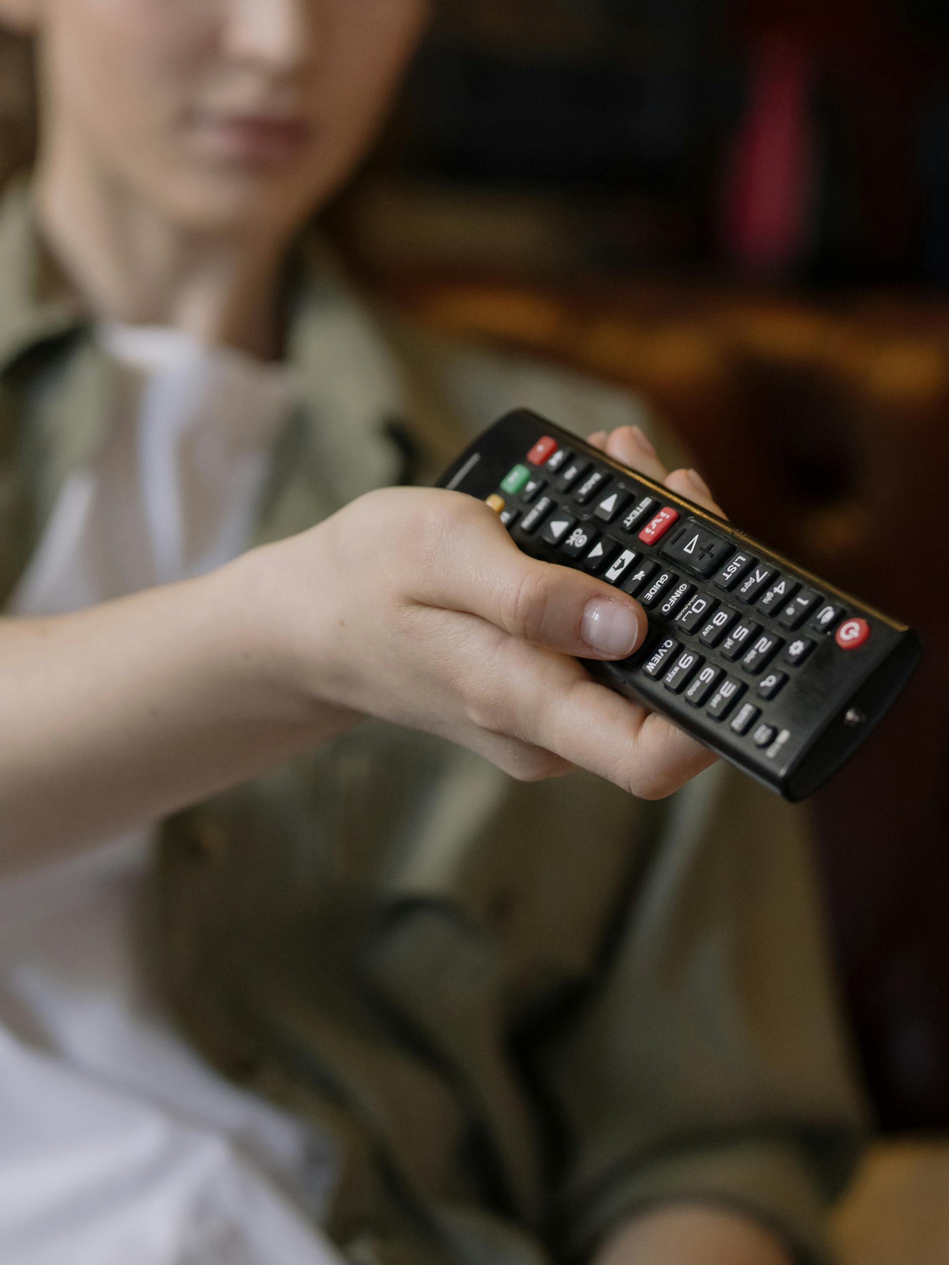 A man watching TV | Source: Pexels