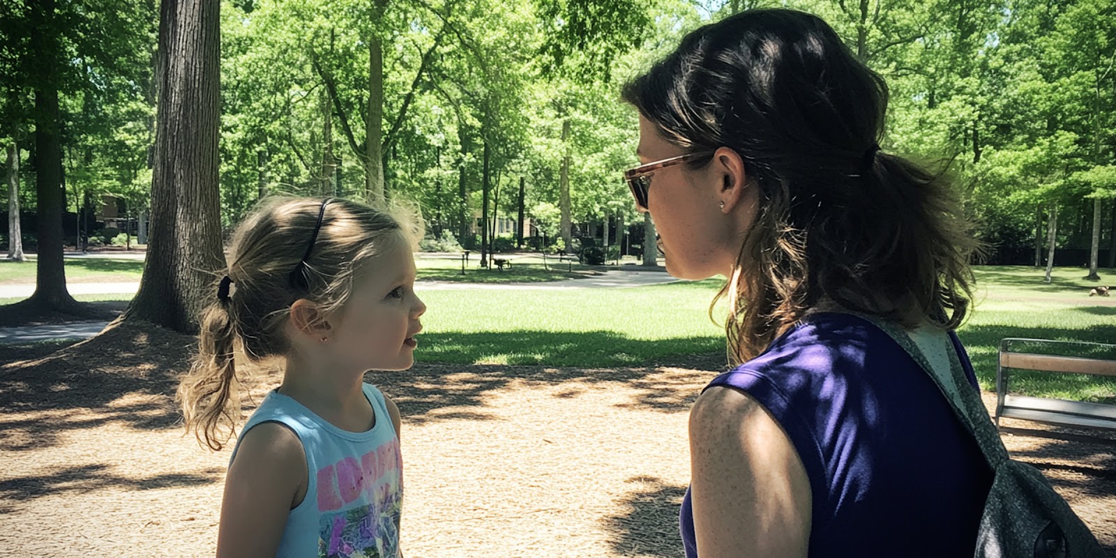 Woman with a little girl | Source: Midjourney