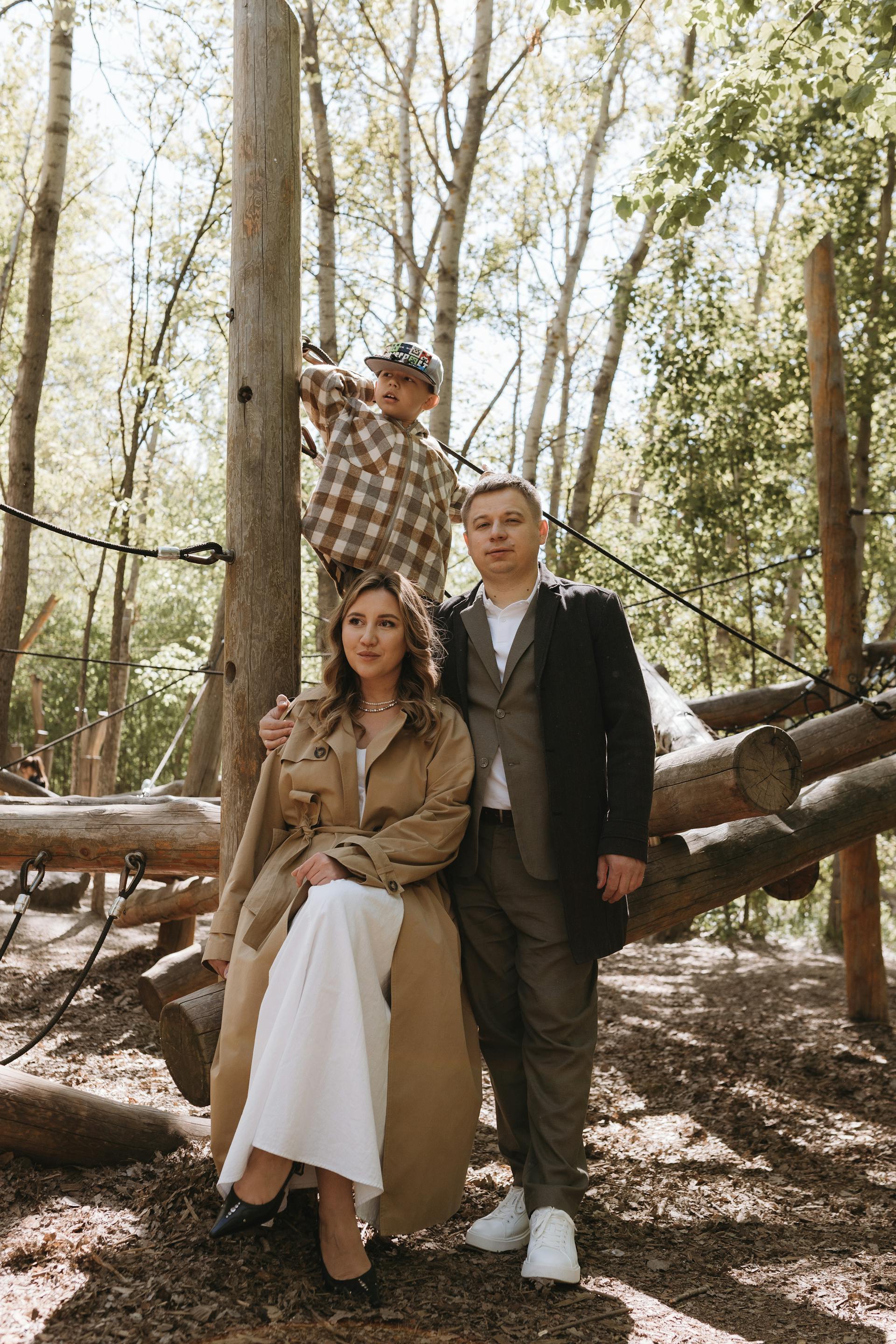 A couple and their son | Source: Pexels