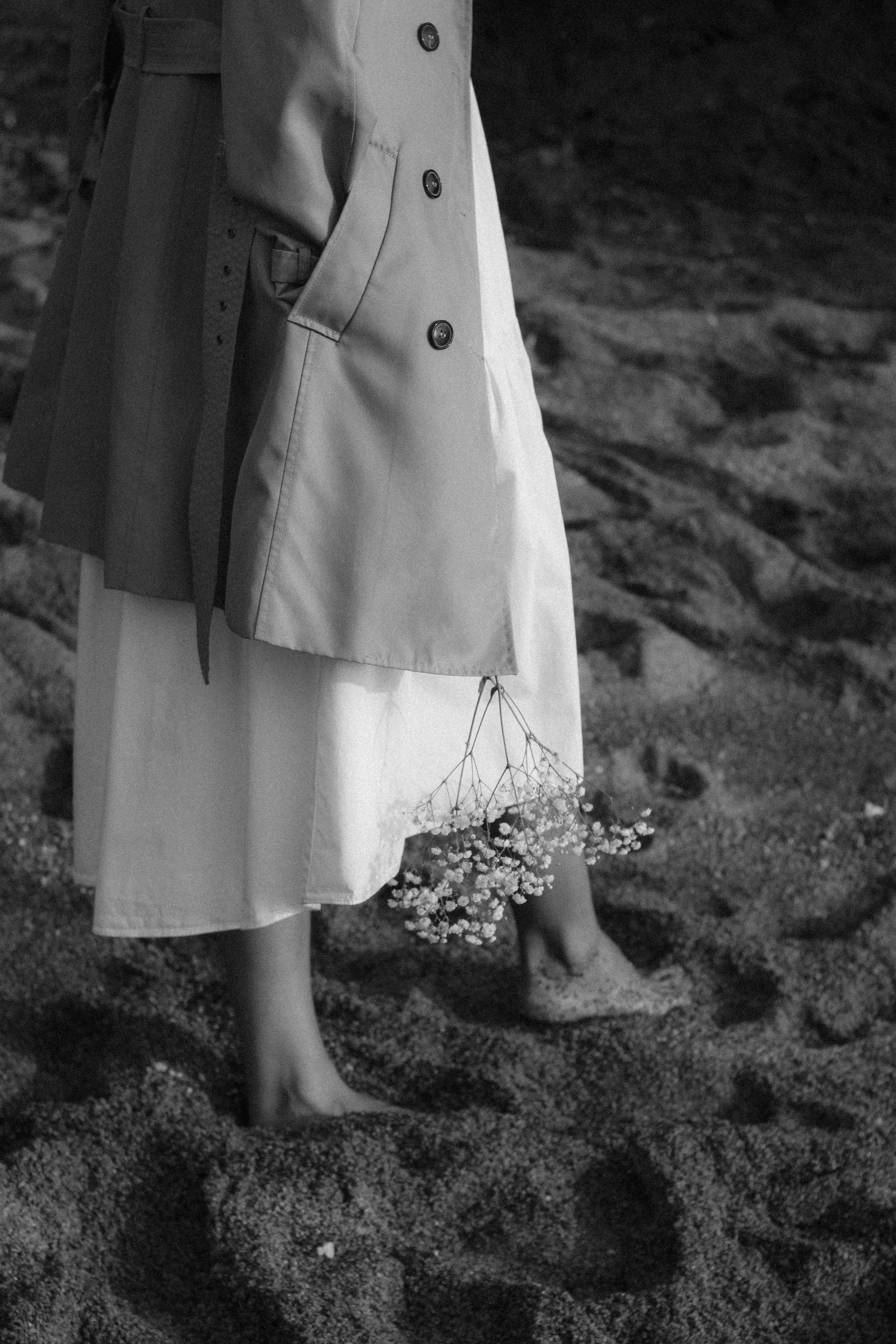 A woman walking on the beach | Source: Pexels