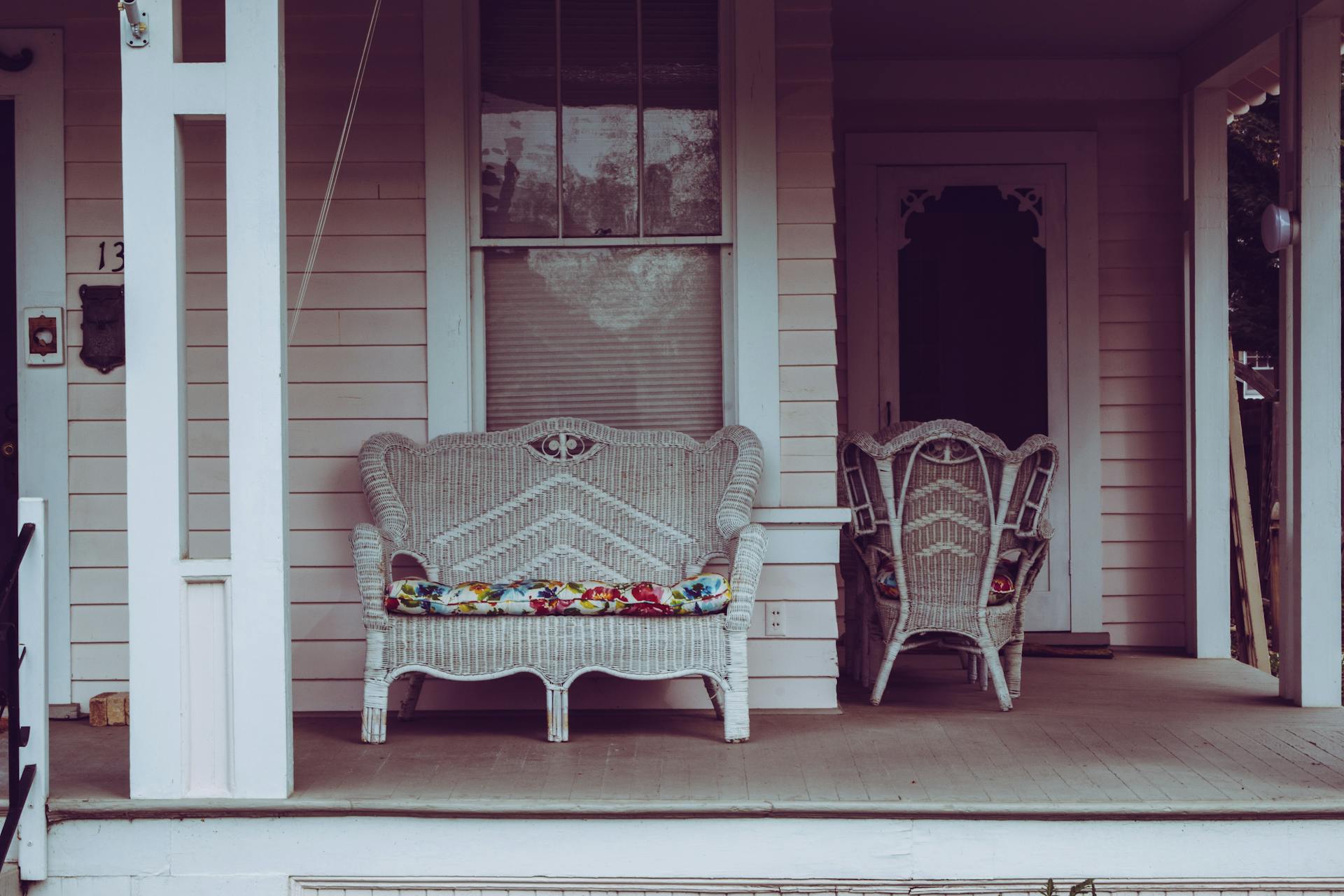 The porch of a house | Source: Pexels