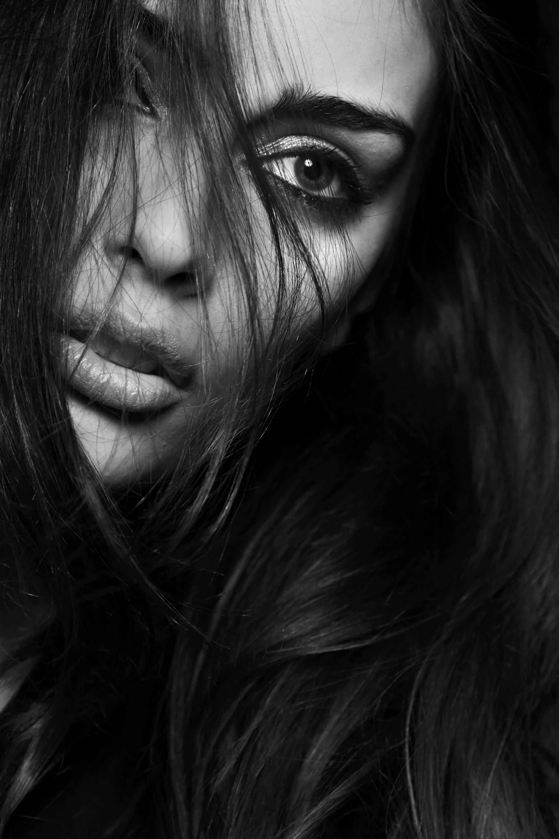 A thoughtful woman | Source: Pexels