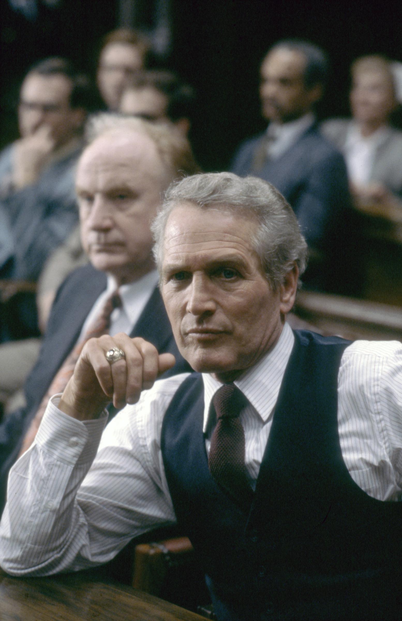 Paul Newman on the set of "The Verdict" in 1982 | Source: Getty Images