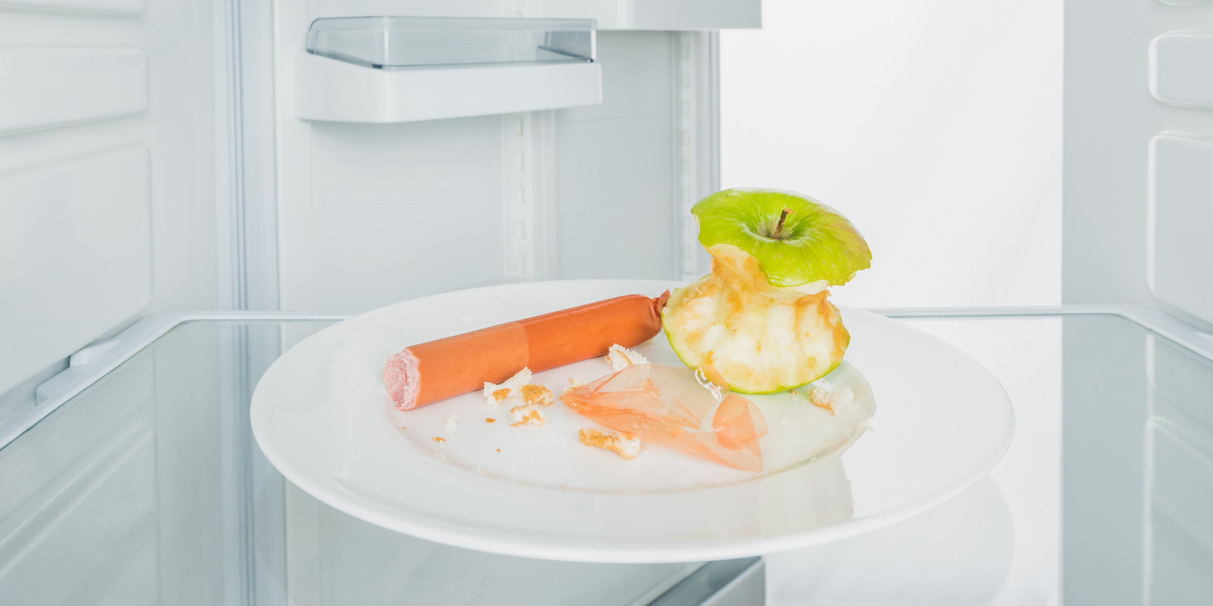 Leftover food on a plate | Source: Shutterstock