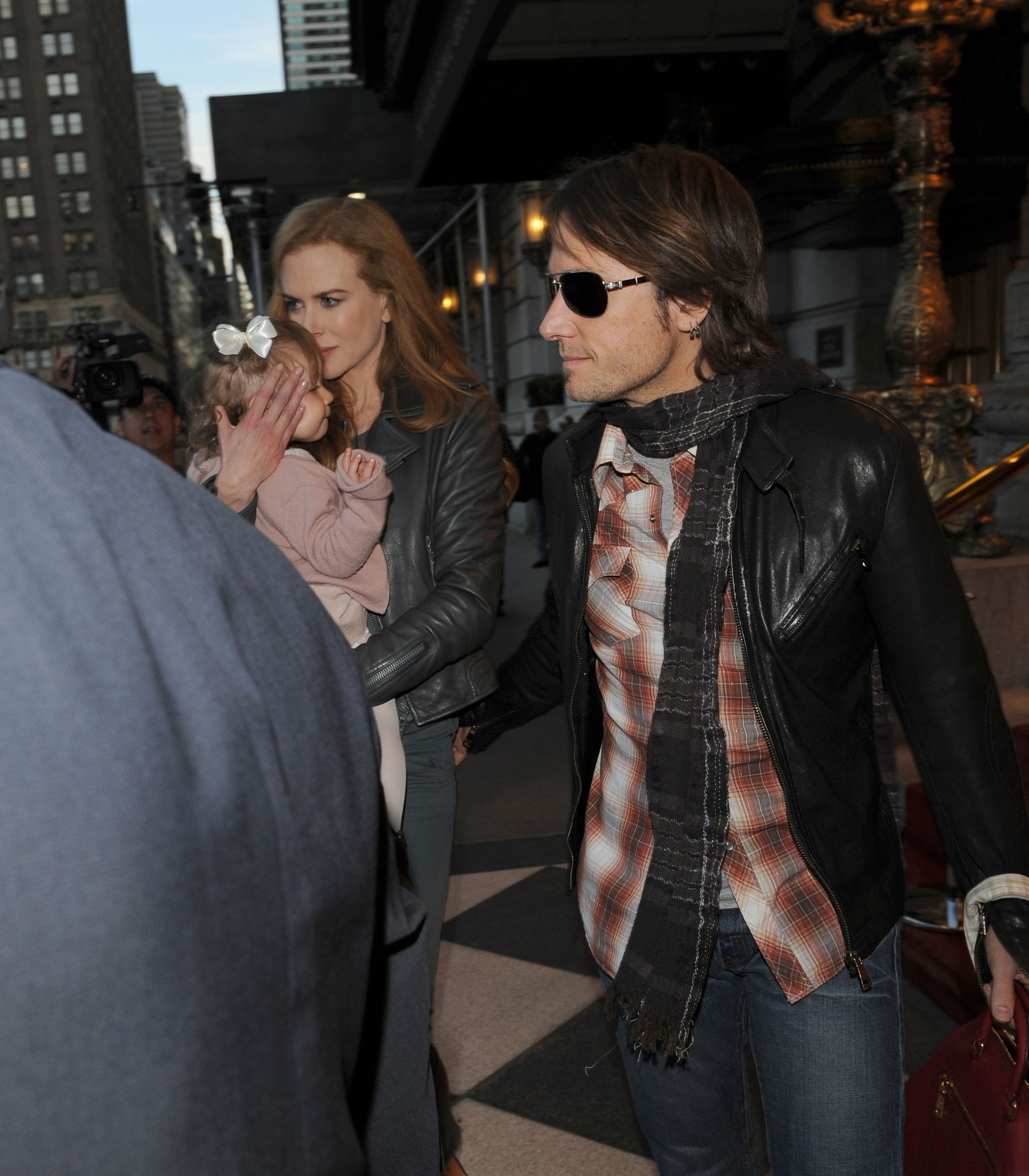 Nicole Kidman and Keith Urban are seen with their daughter, Sunday Rose, leaving the Plaza Hotel on November 16, 2009, in New York City. | Source: Getty Images