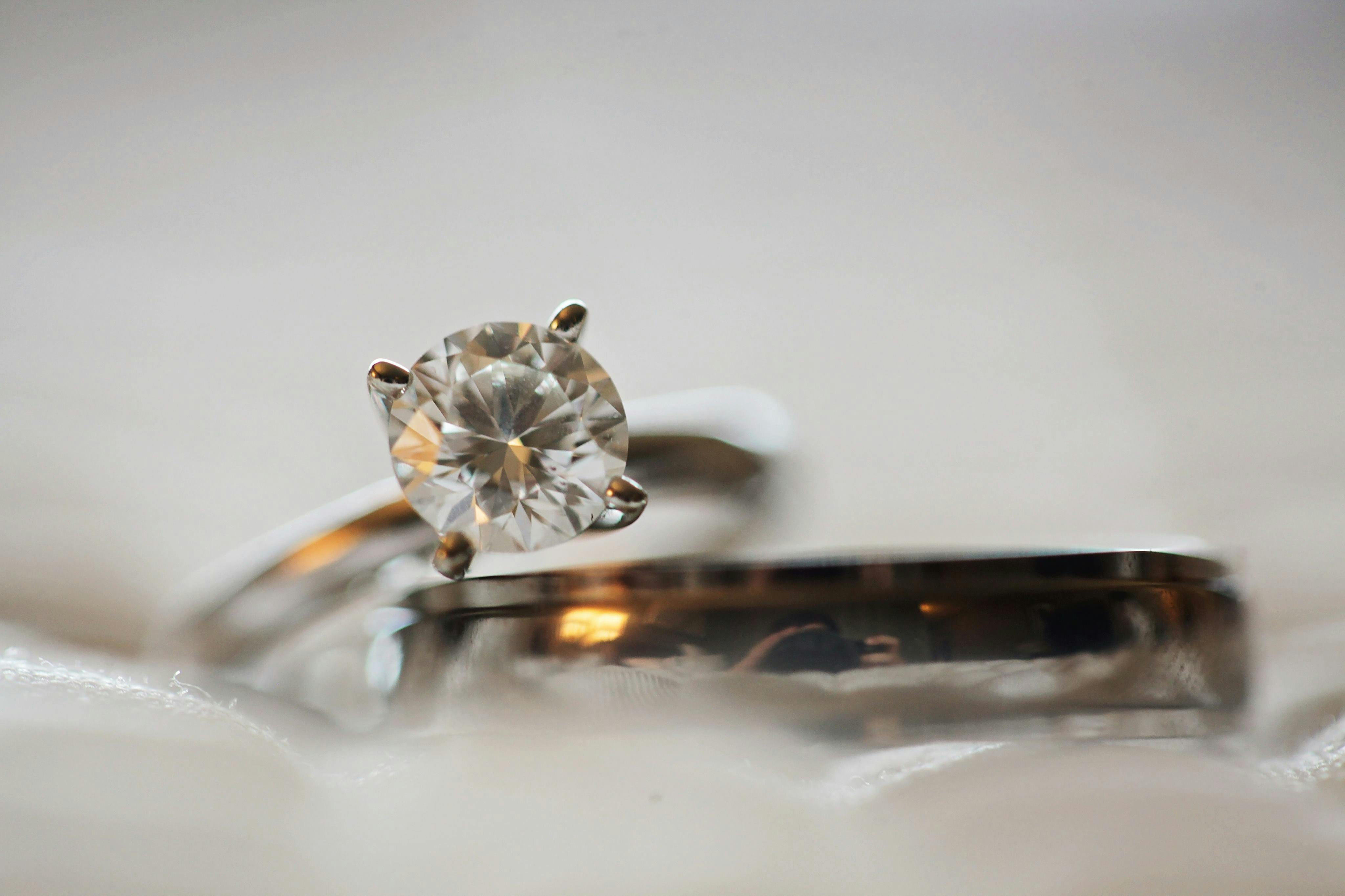 A wedding ring | Source: Pexels