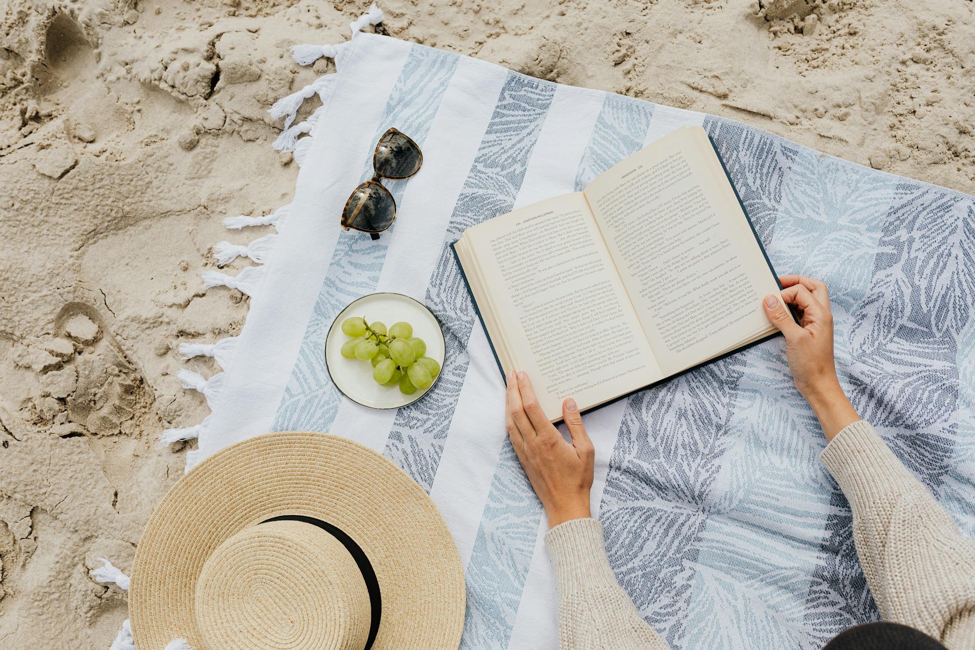 A person reading a book | Source: Pexels