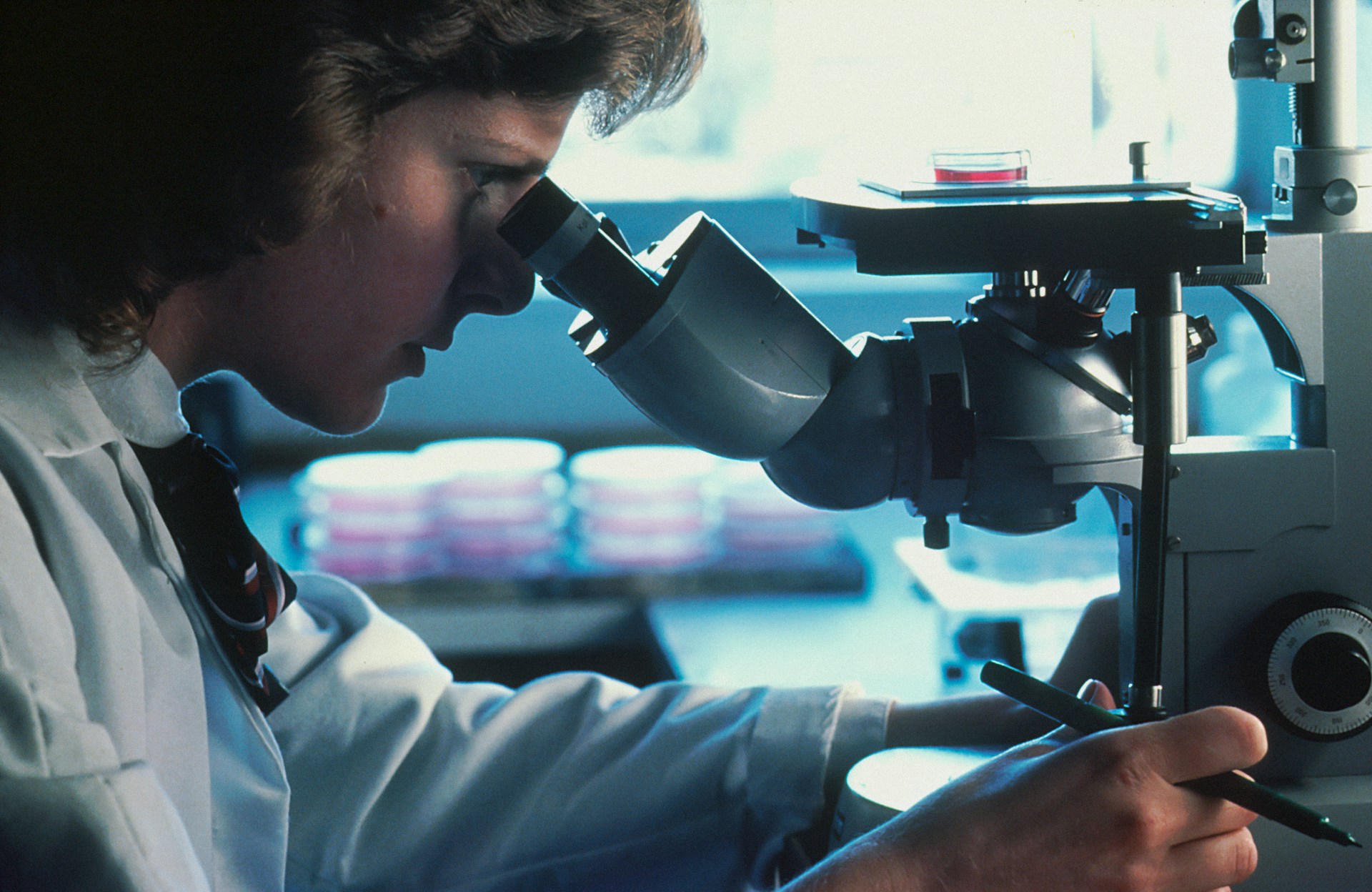 A scientist conducting a research in a laboratory | Source: Unsplash