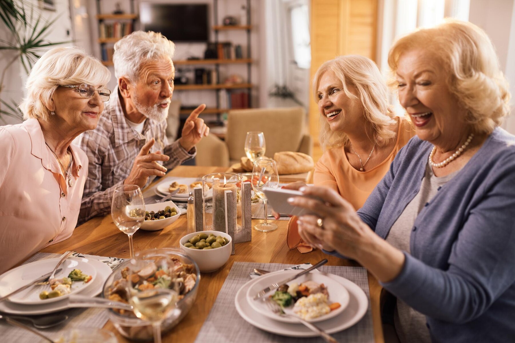 A happy woman with her friends | Source: Freepik