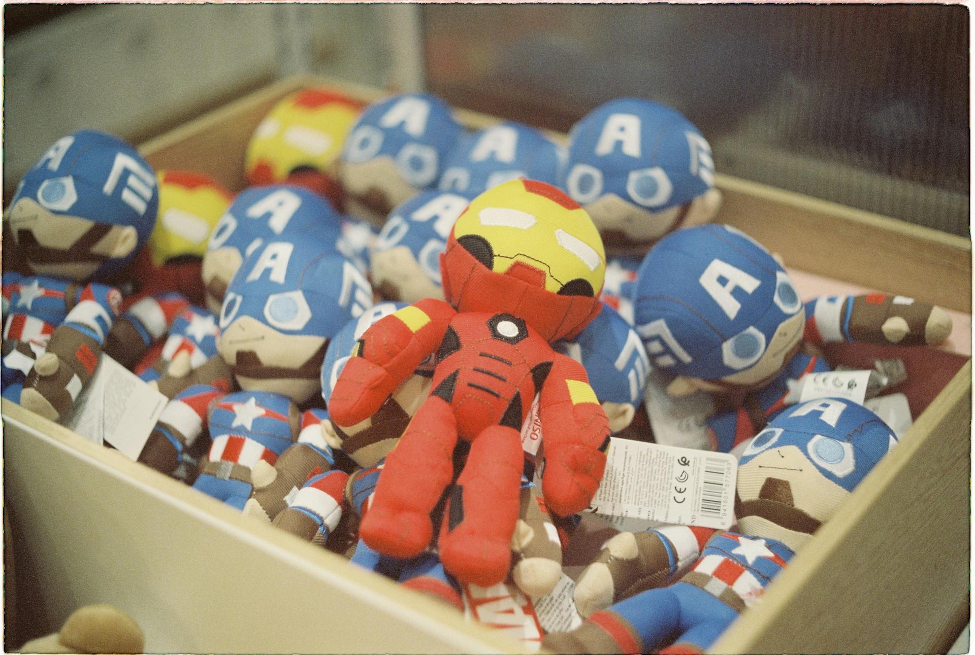 A box of toys | Source: Pexels