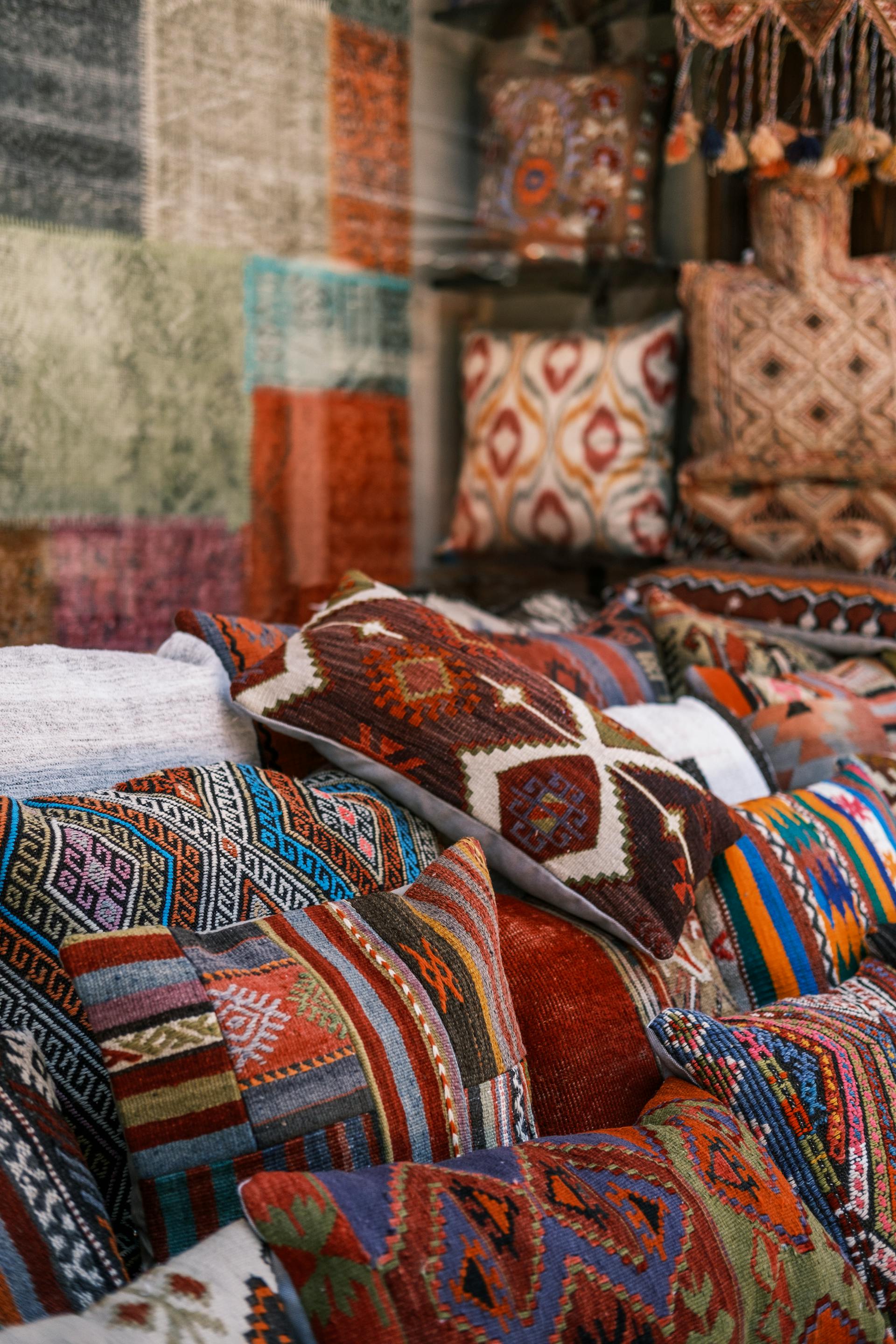 Embroidered scatter cushions | Source: Pexels