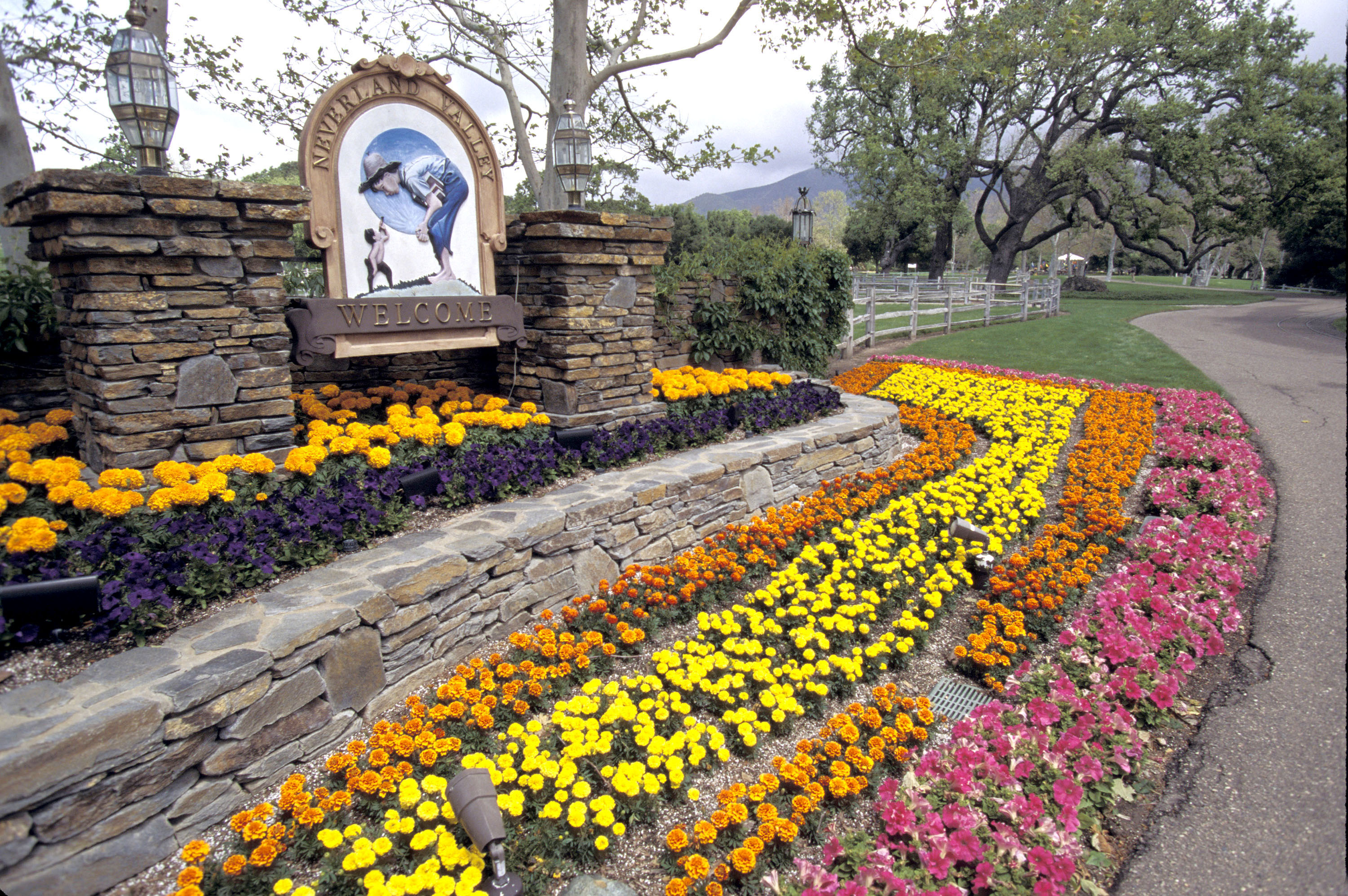 Exterior views of the entrance, house, statues and gardens at Michael Jackson's Neverland Ranch located near Los Olivos, California in April 1995. | Source: Getty Images