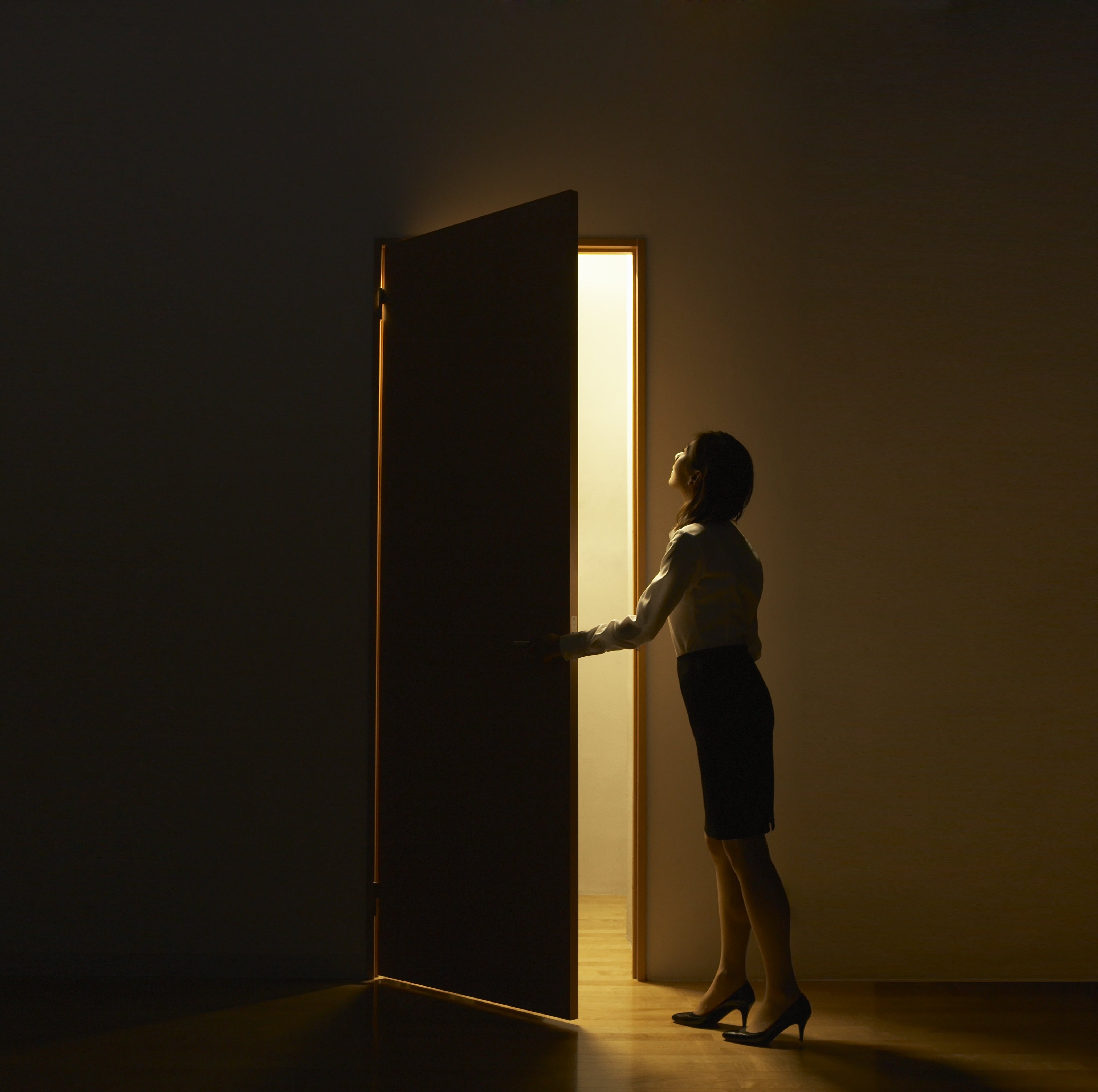 A worried Samantha entered her children’s room. | Source: Getty Images