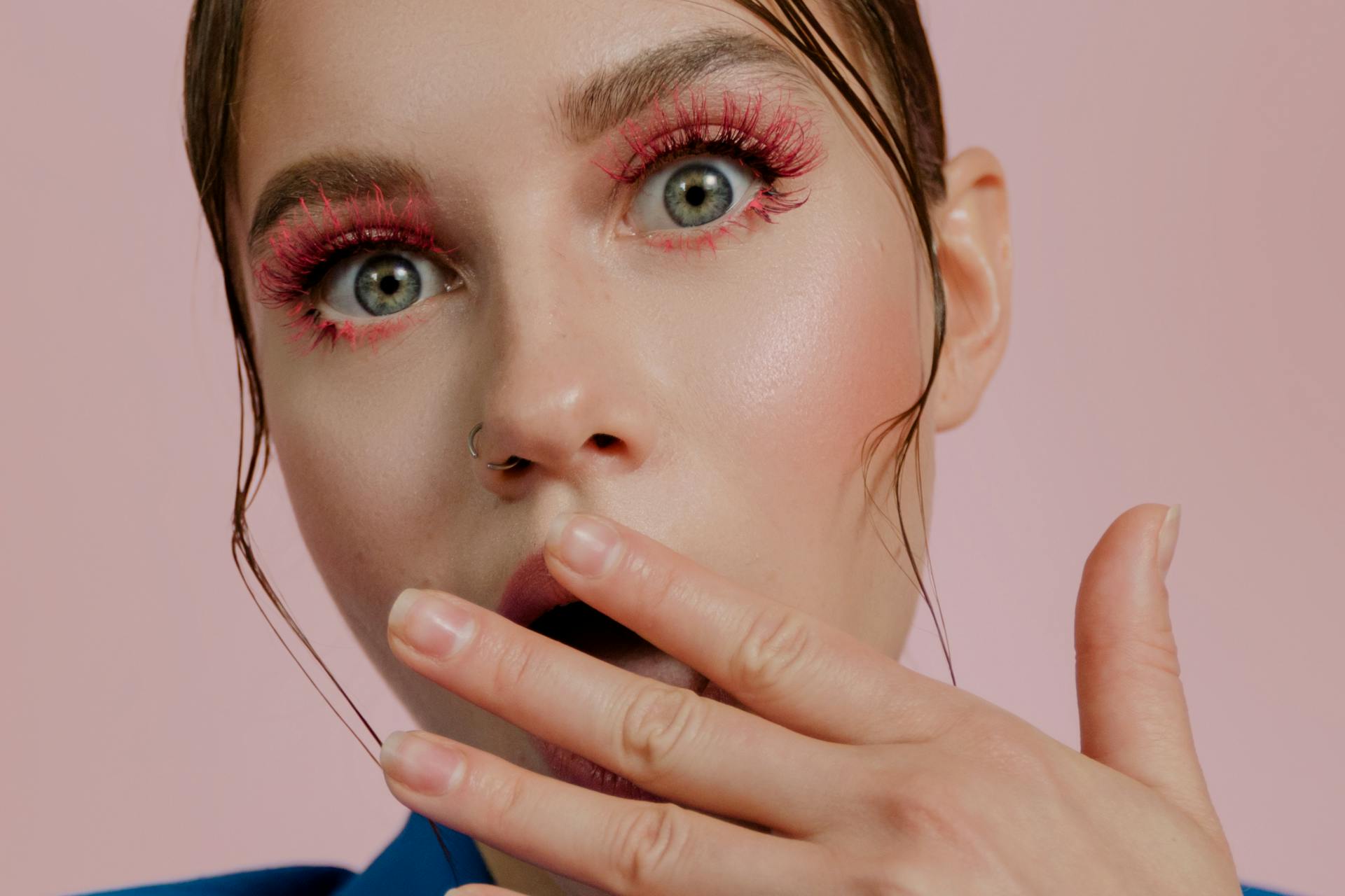 A woman gasping in shock | Source: Pexels