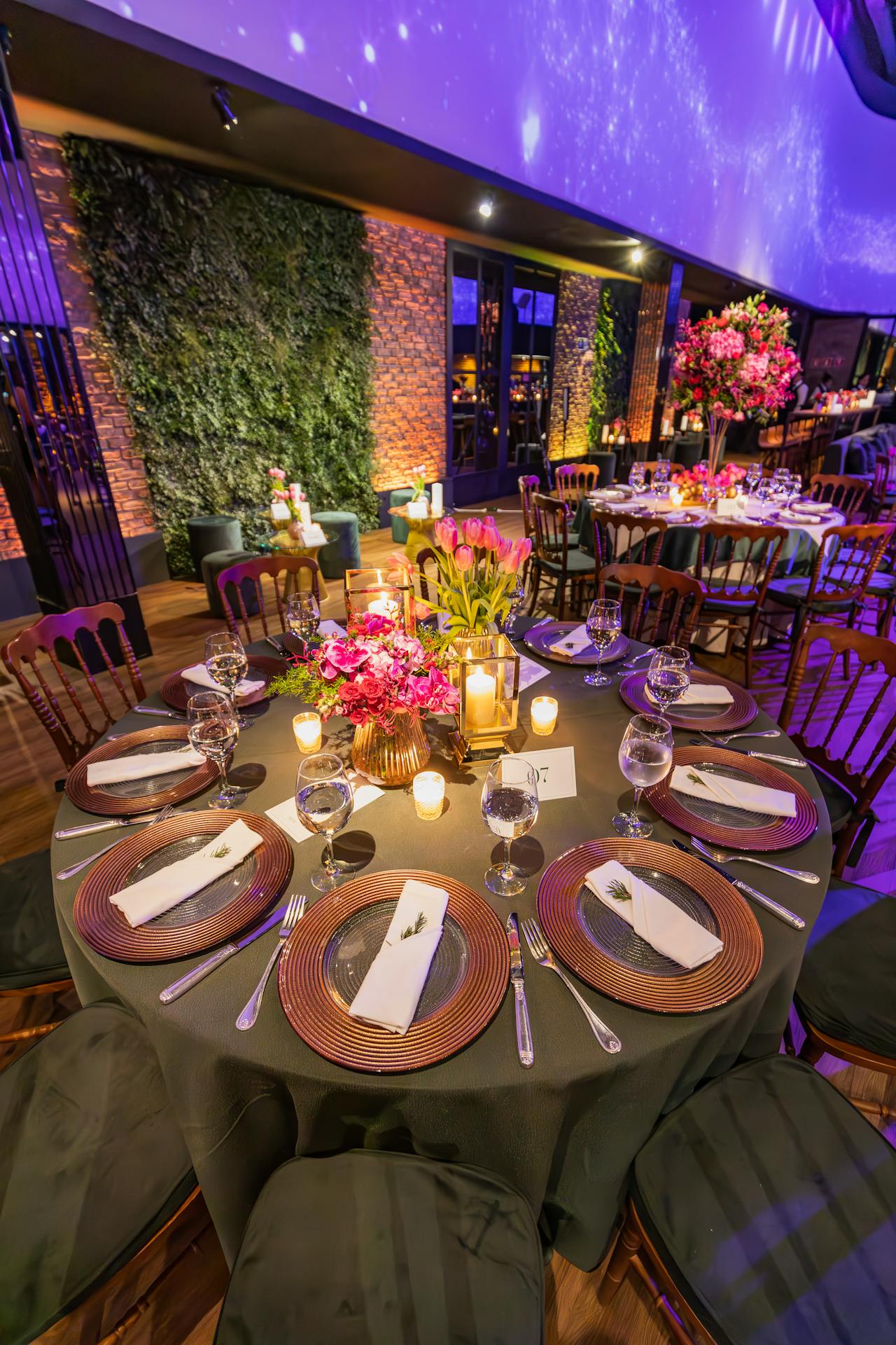 An elegant restaurant | Source: Pexels