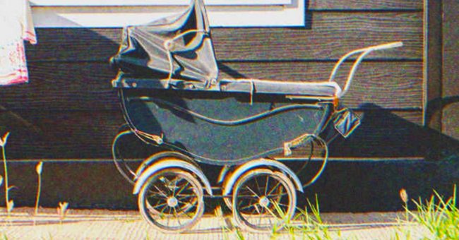 An old stroller | Source: Shutterstock