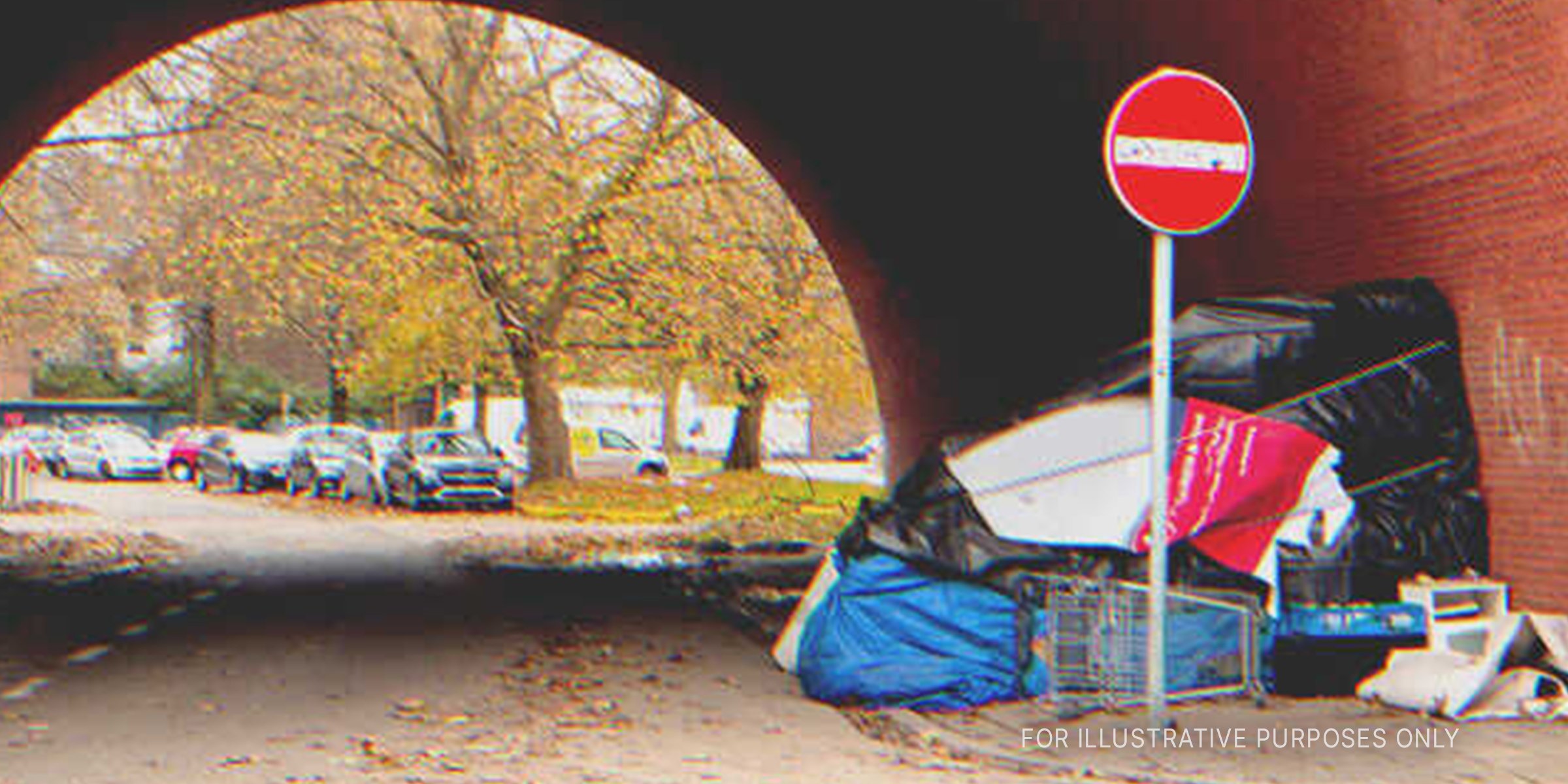 Driveway under bridge | Source: Shutterstock