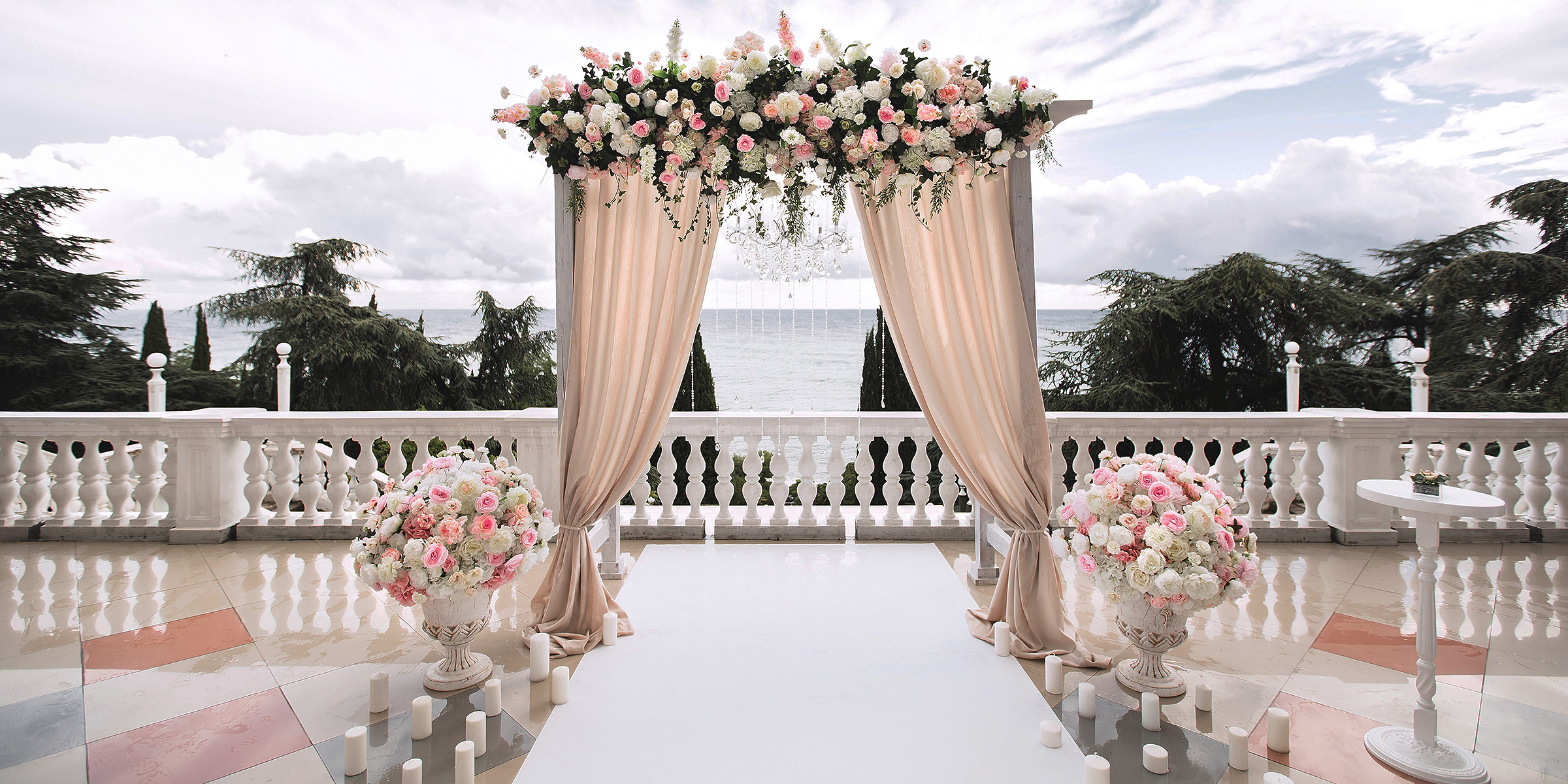 Wedding decorations | Source: Shutterstock