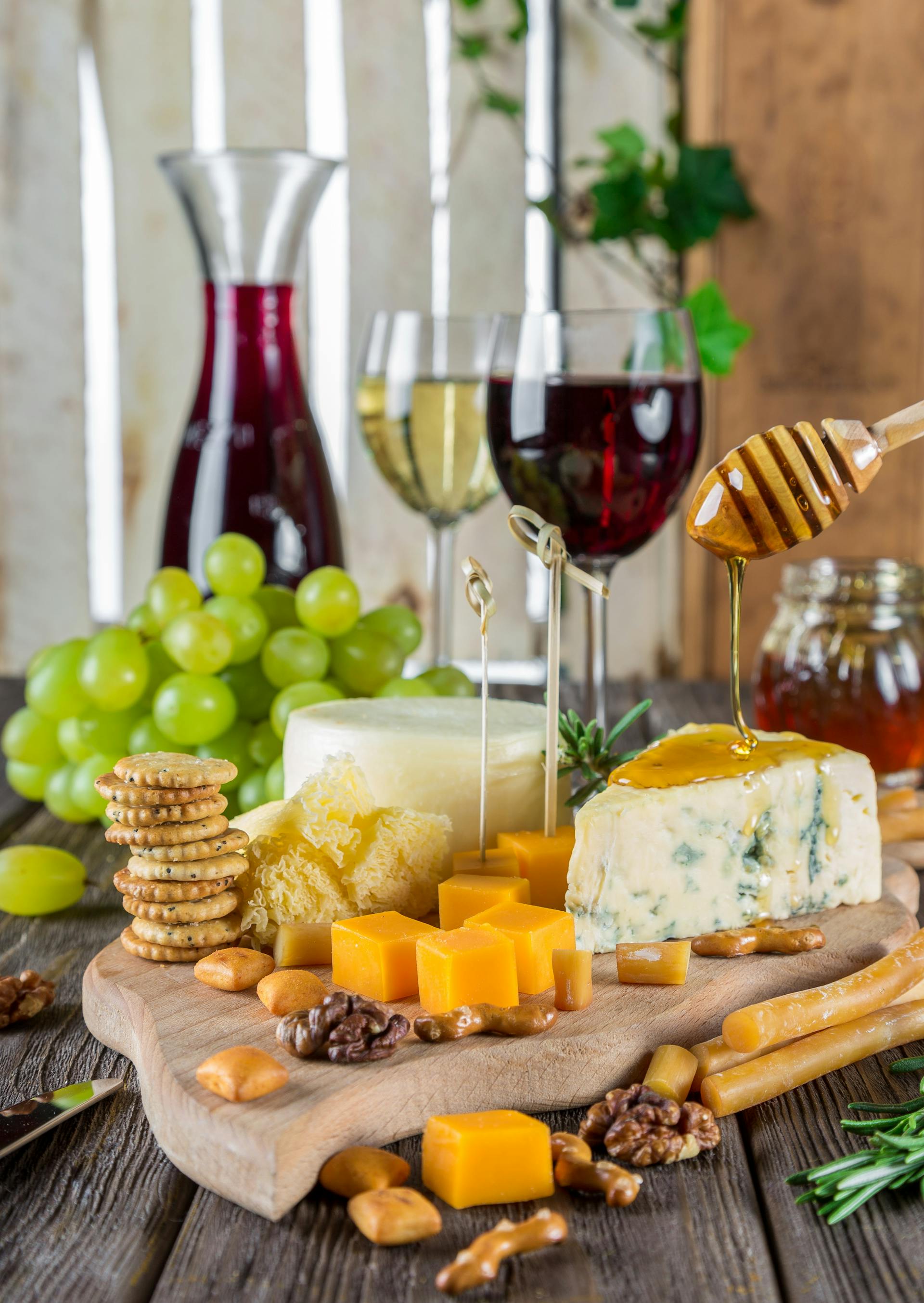 Cheese board appetizers | Source: Pexels