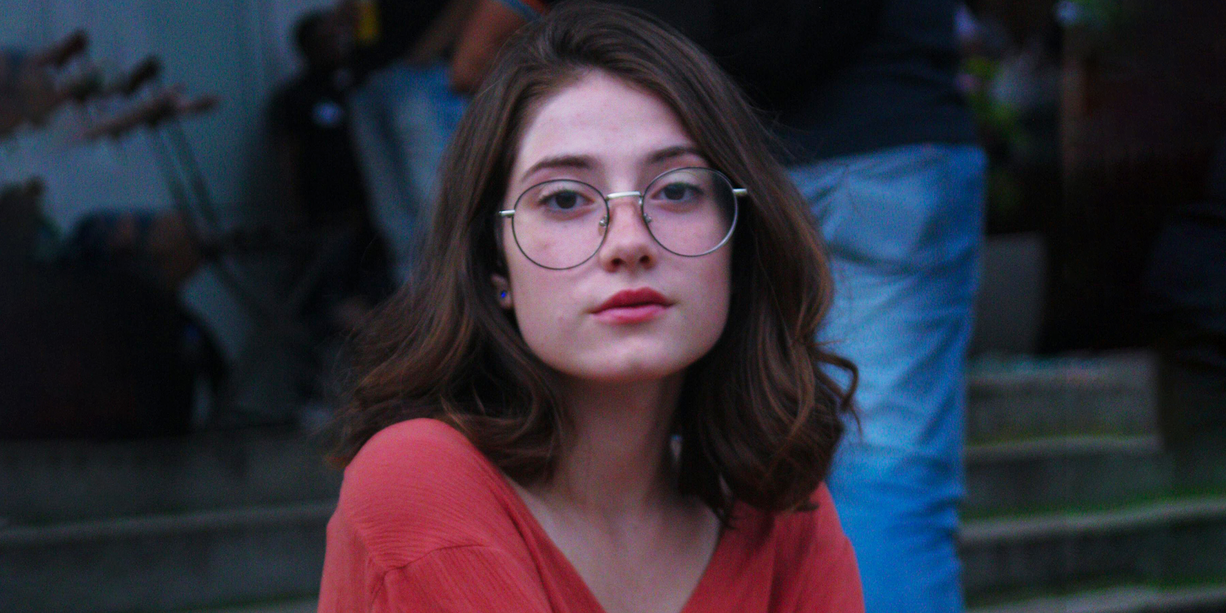 A teen girl in glasses | Source: Pexels