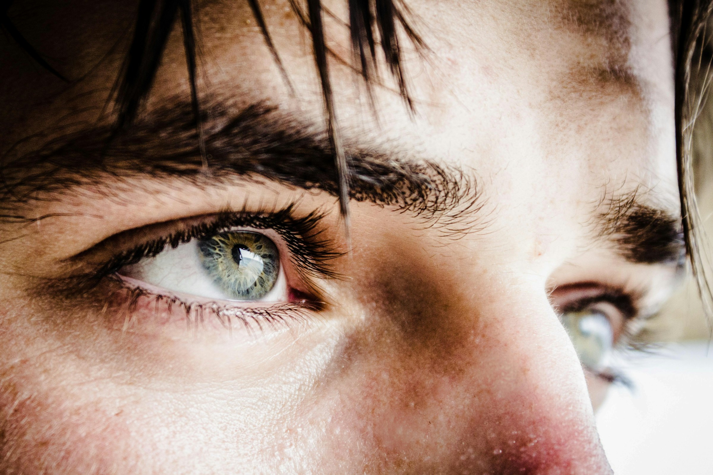 Les yeux d'un homme terrifié | Source : Unsplash