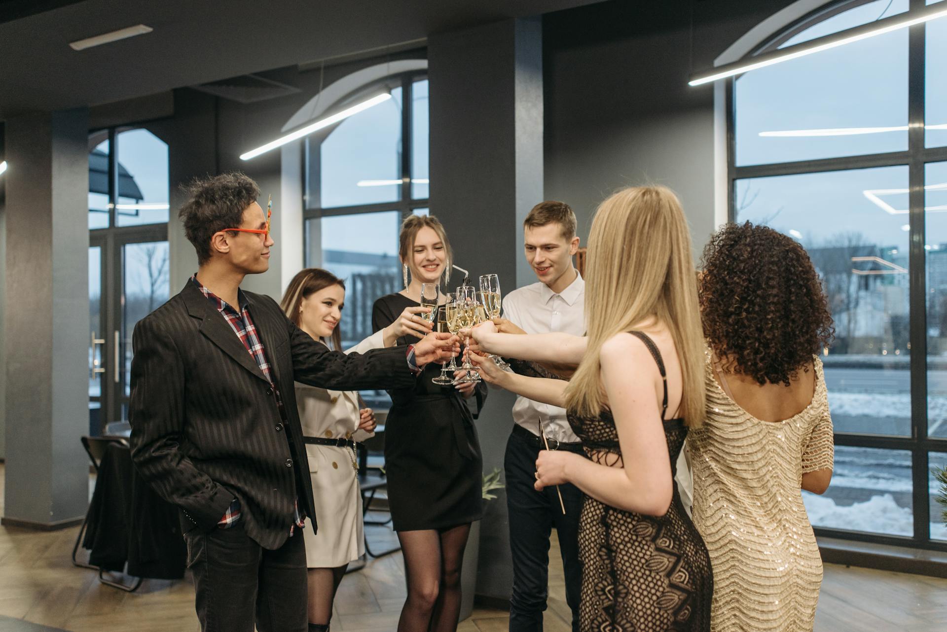 Colleagues at an office party | Source: Pexels