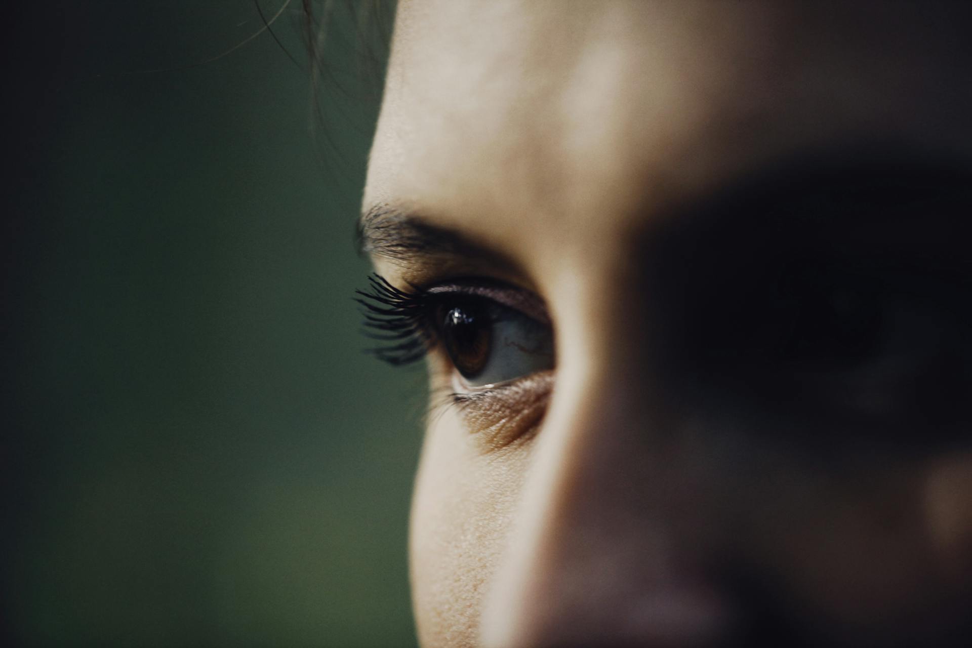 A close-up shot of a woman's eyes | Source: Pexels